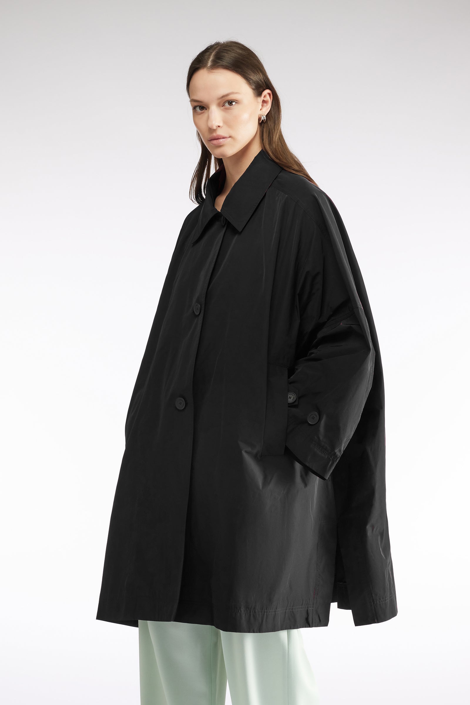 DUST COAT WITH COLLAR