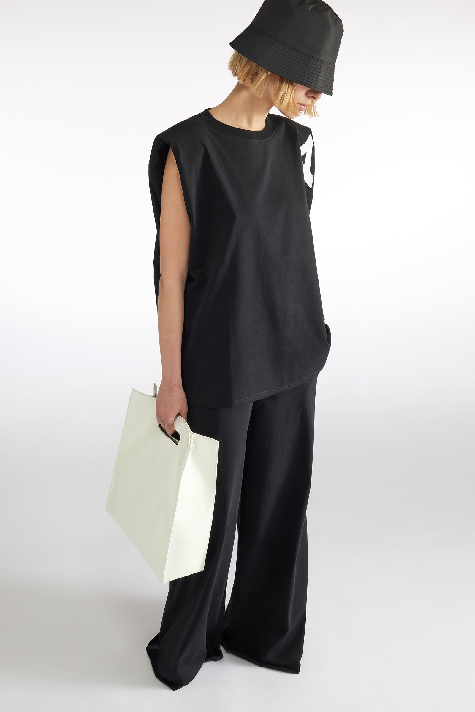 T-SHIRT WITH LOGO PRINT