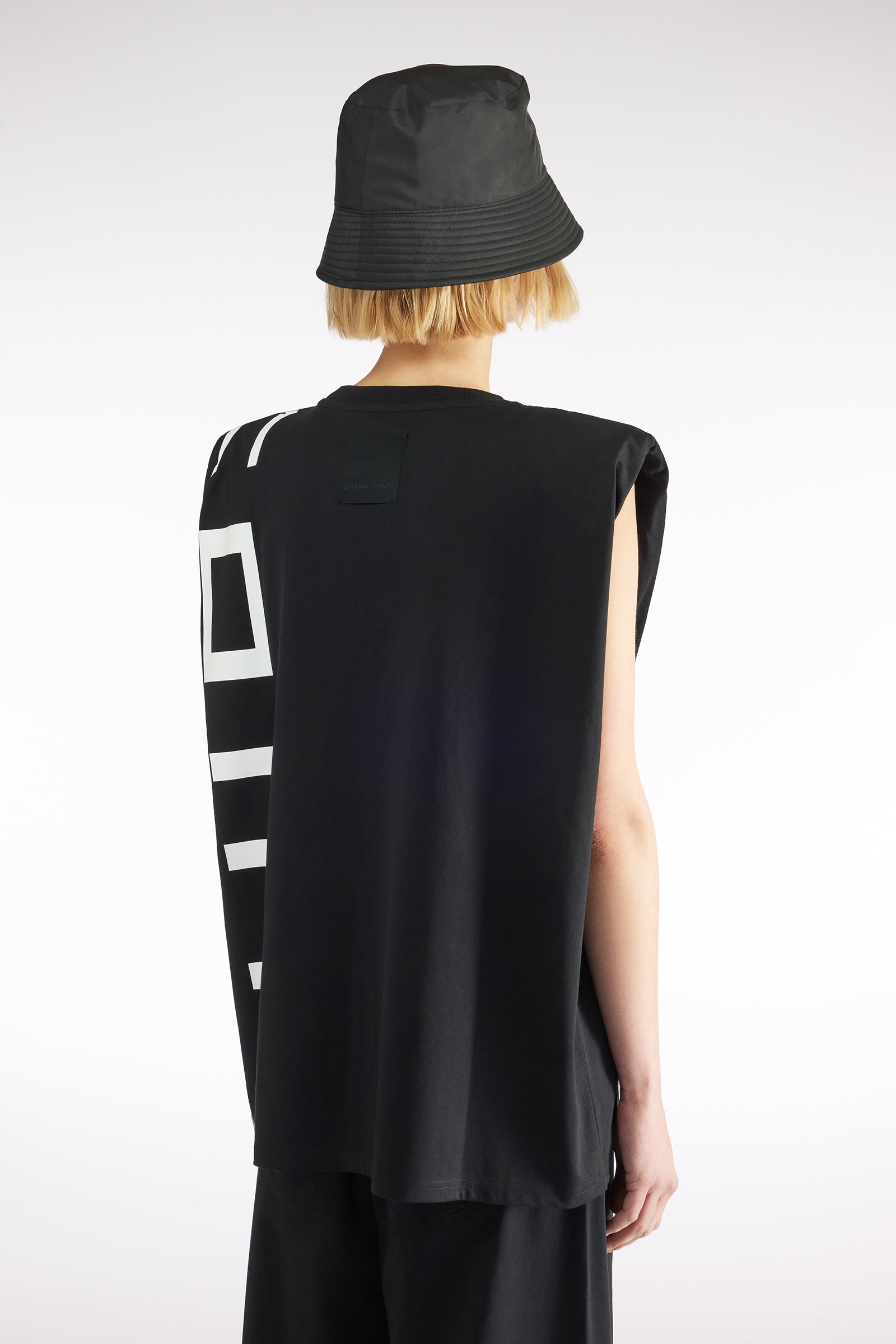 T-SHIRT WITH LOGO PRINT