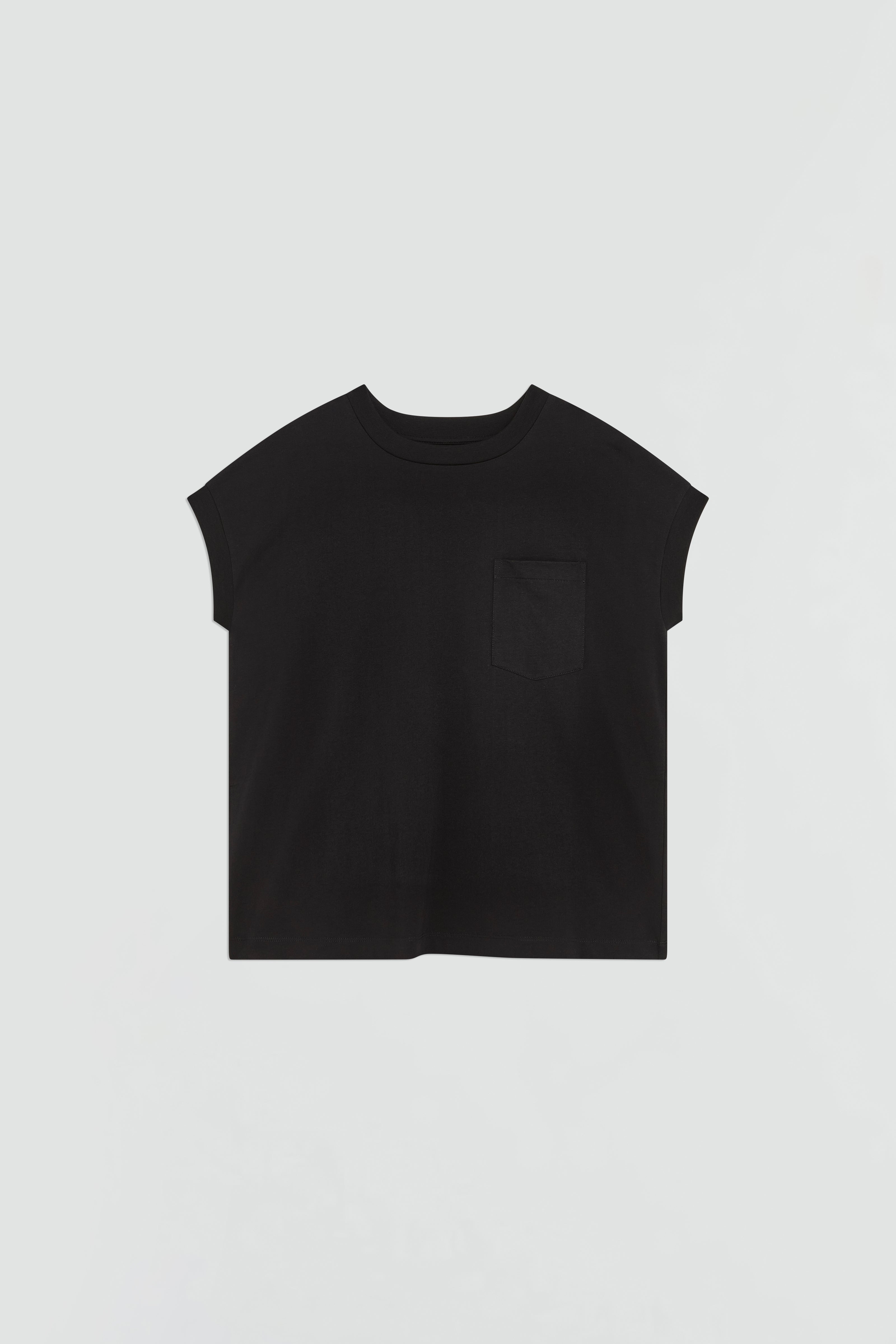 T-SHIRT WITH POCKET