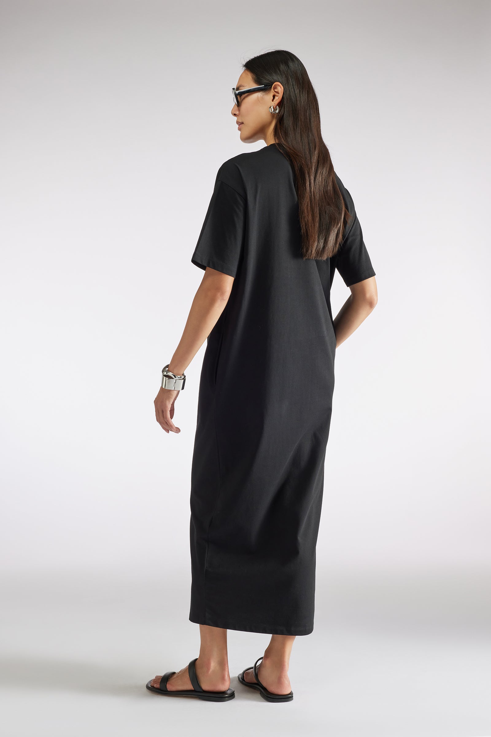 DRESS WITH EMBROIDERY