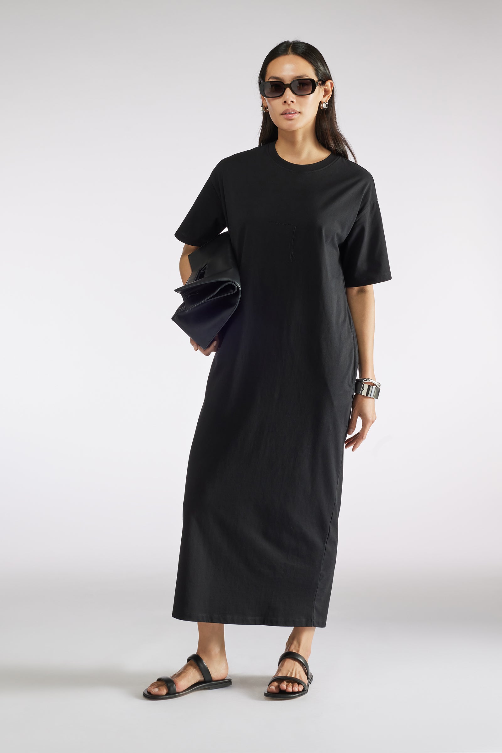 DRESS WITH EMBROIDERY