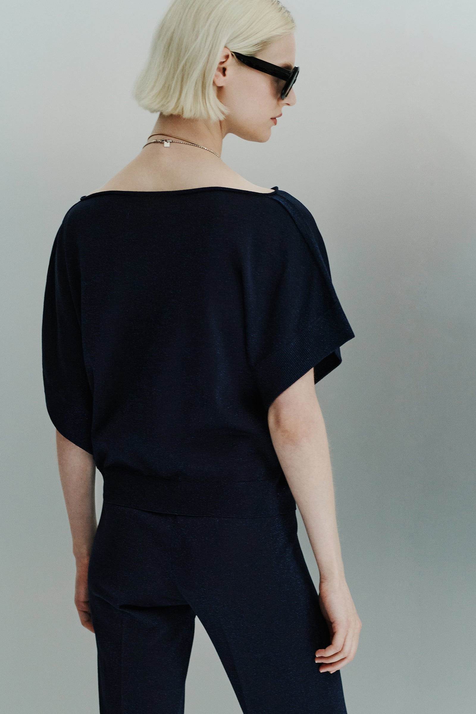 IRREGULAR CUT OUT JERSEY