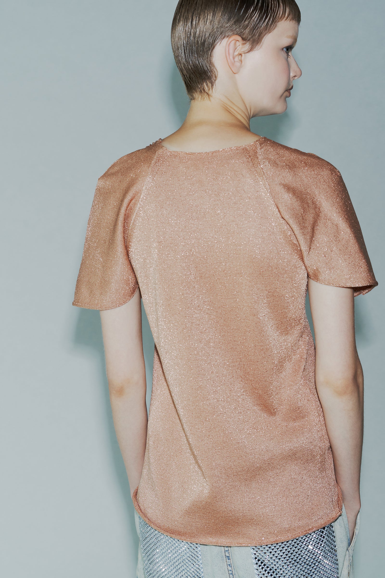 RUFFLE SLEEVE SWEATER