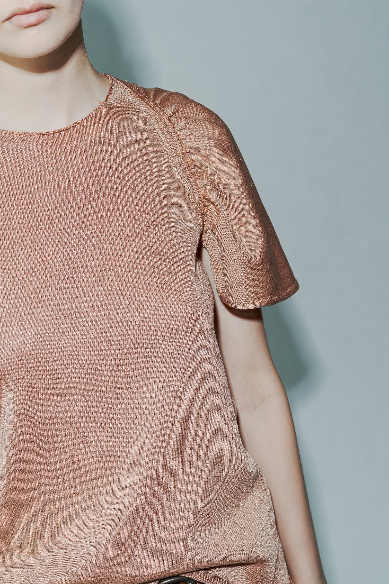 RUFFLE SLEEVE SWEATER