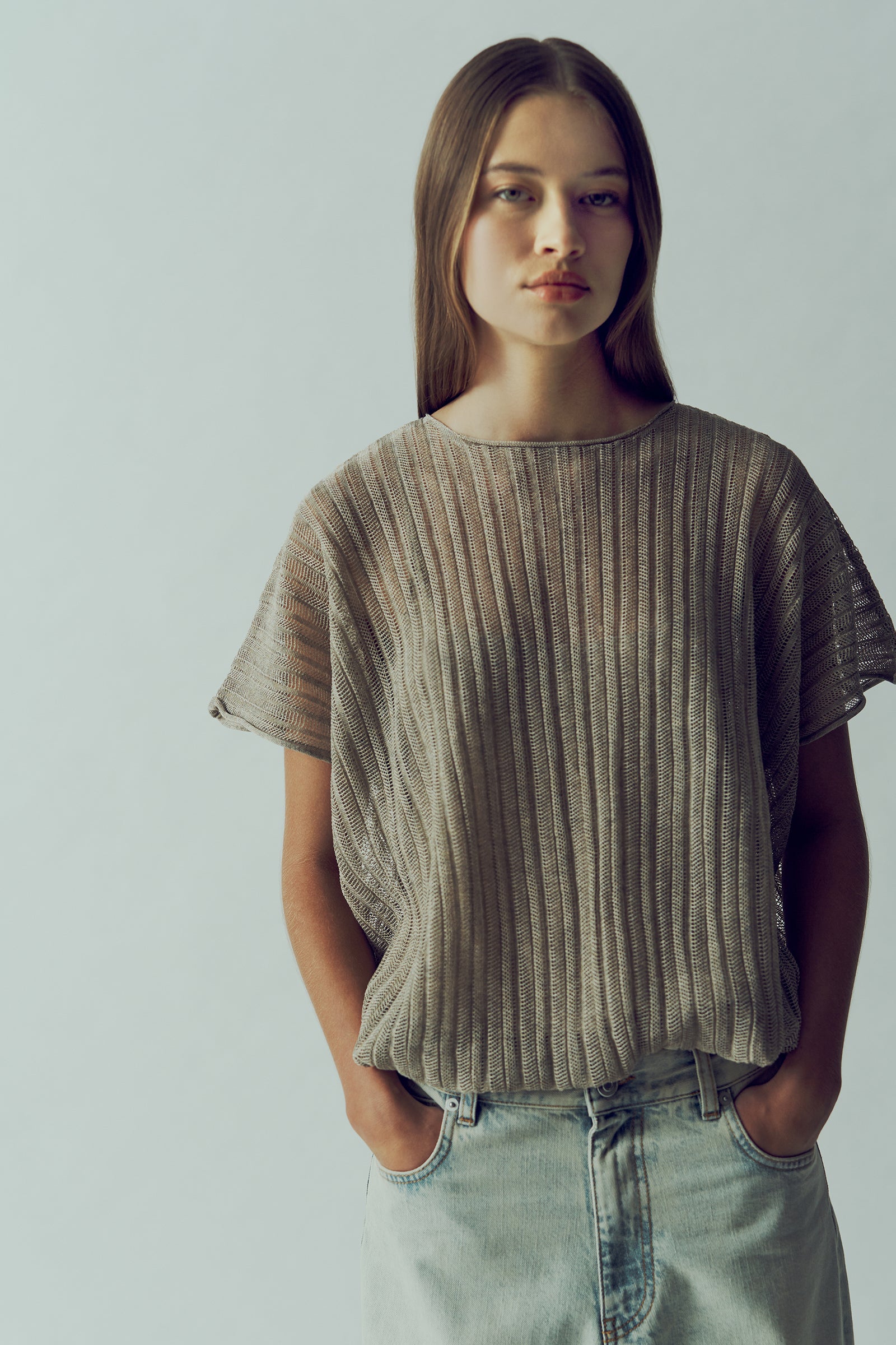 SEMI-TRANSPARENT TOP