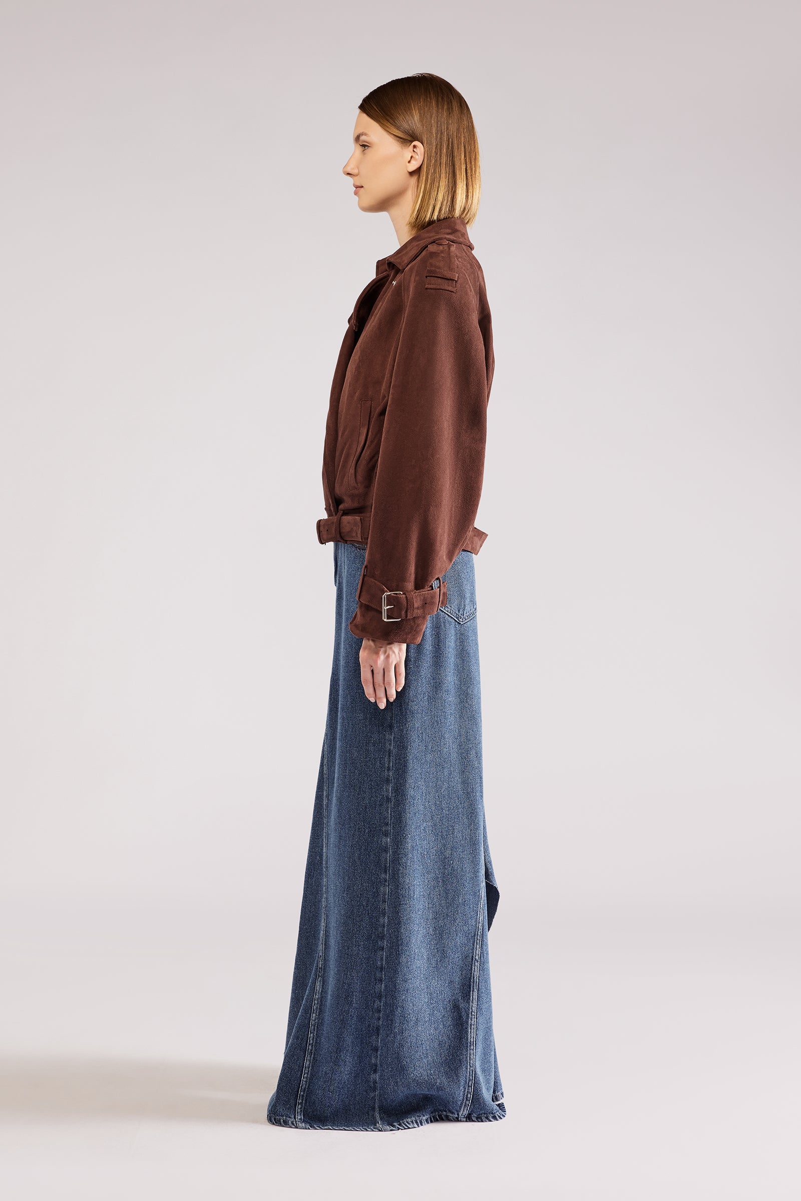 CHIODO SCAMOSCIATO BIANCA