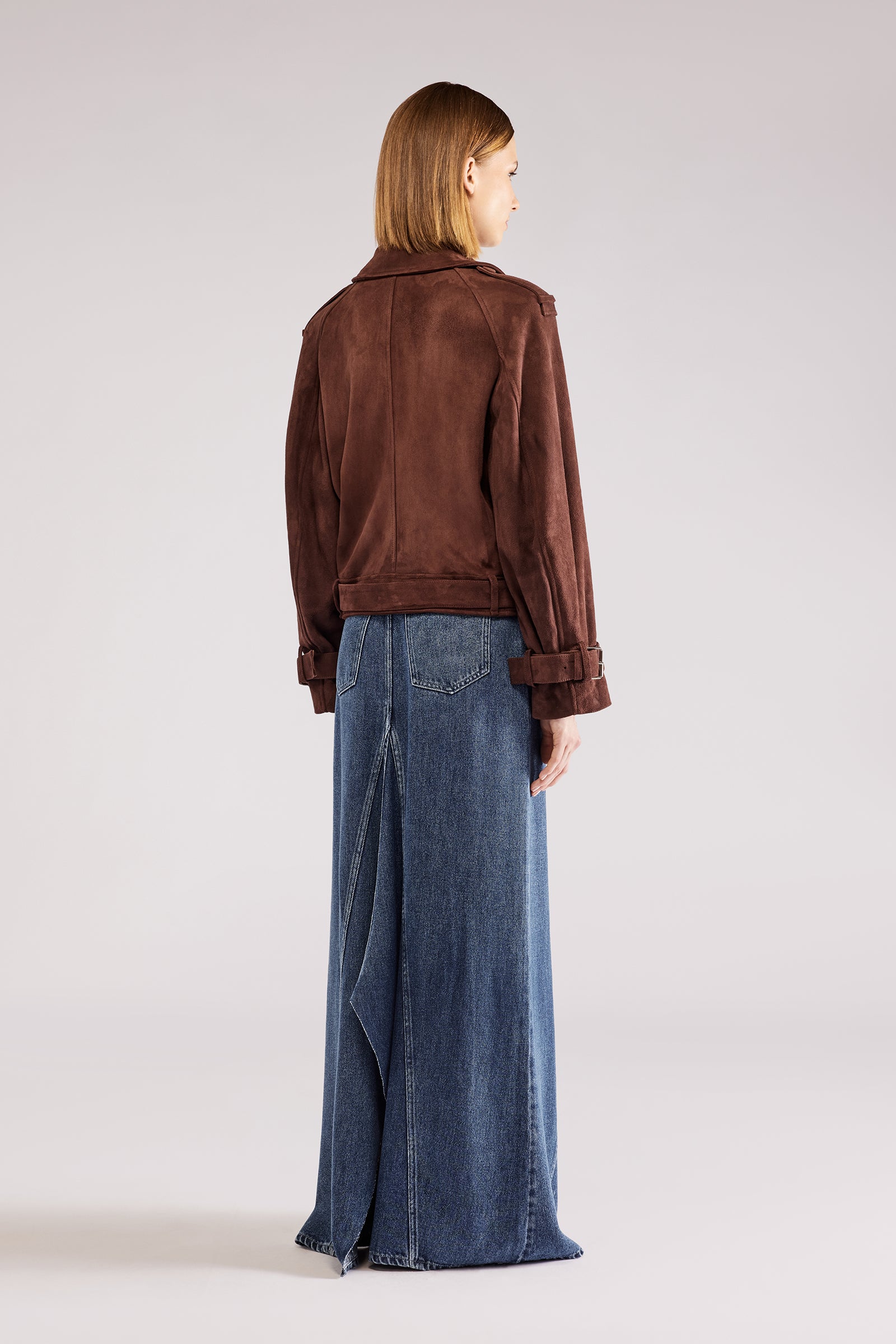 CHIODO SCAMOSCIATO BIANCA