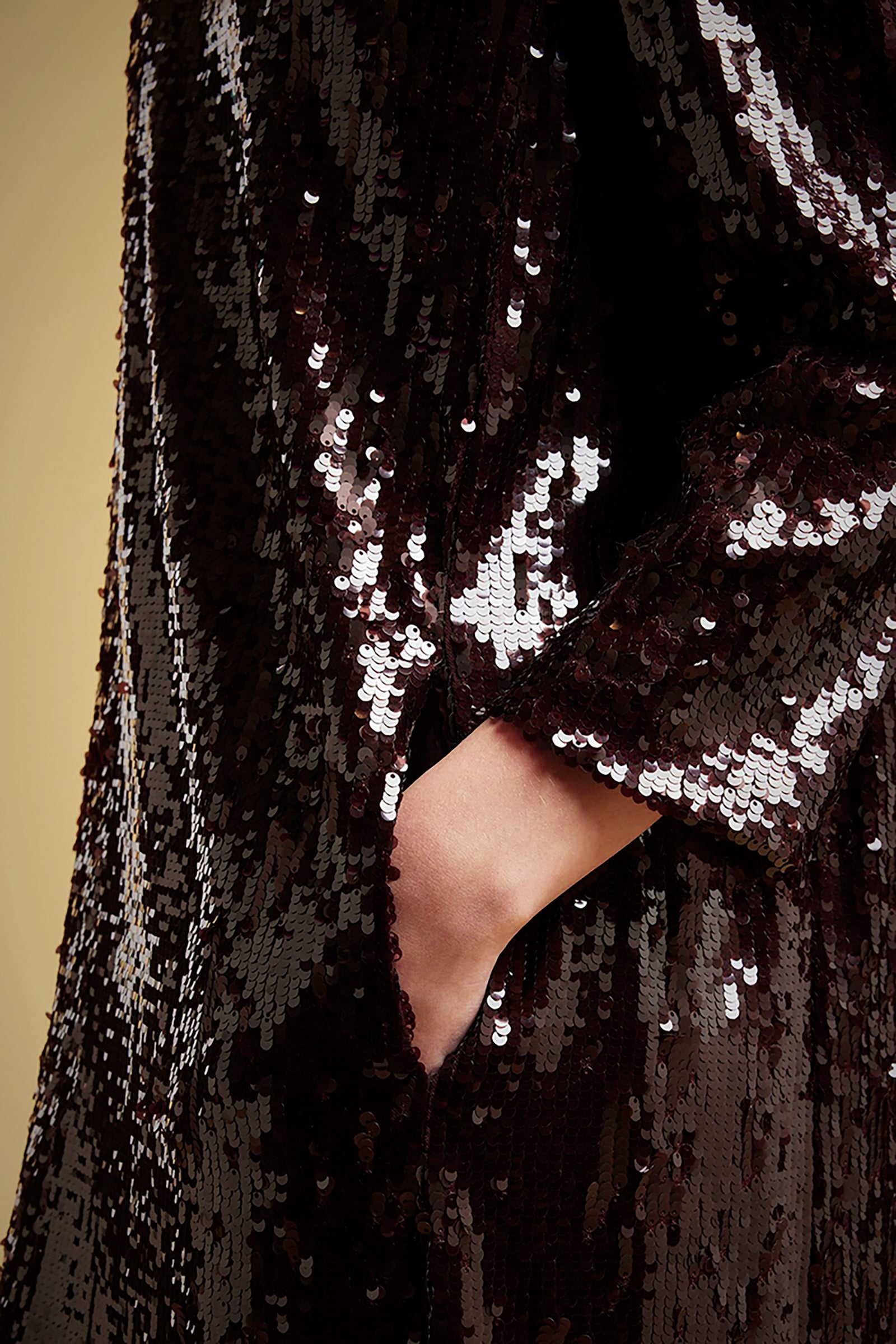 ABITO PAILLETTES