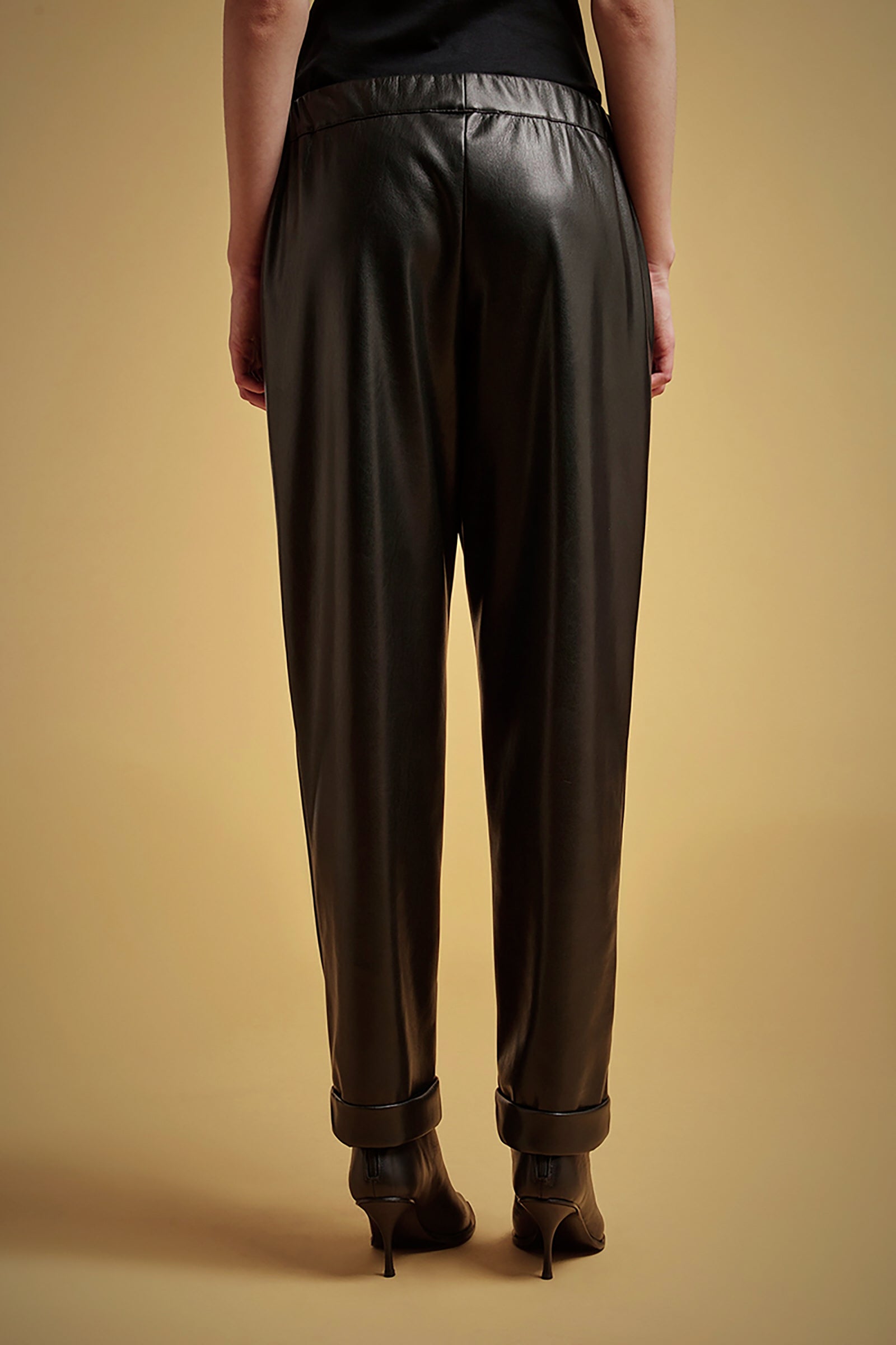 PANTALONI VEGAN LEATHER