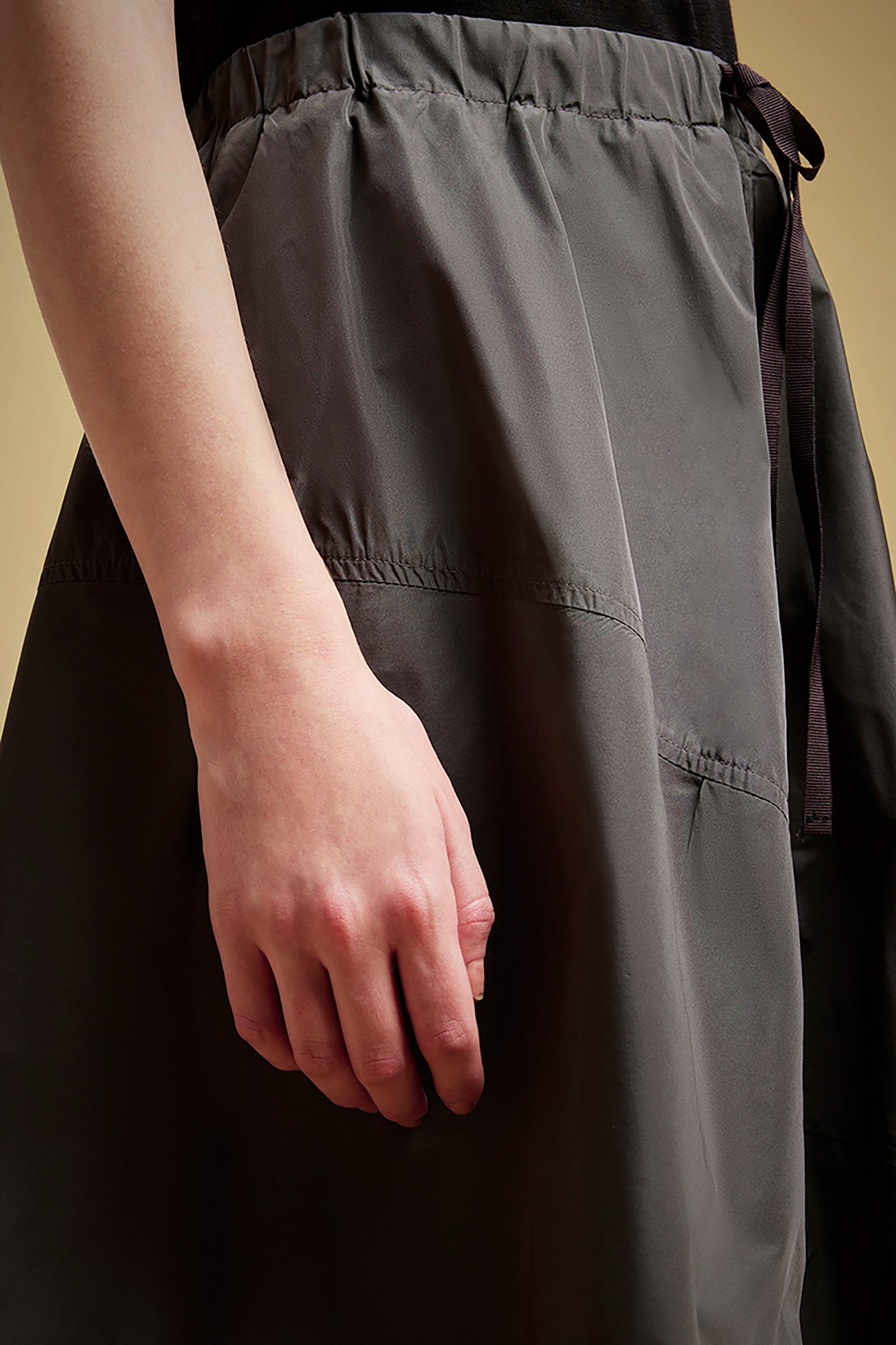 TAFFETA SKIRT