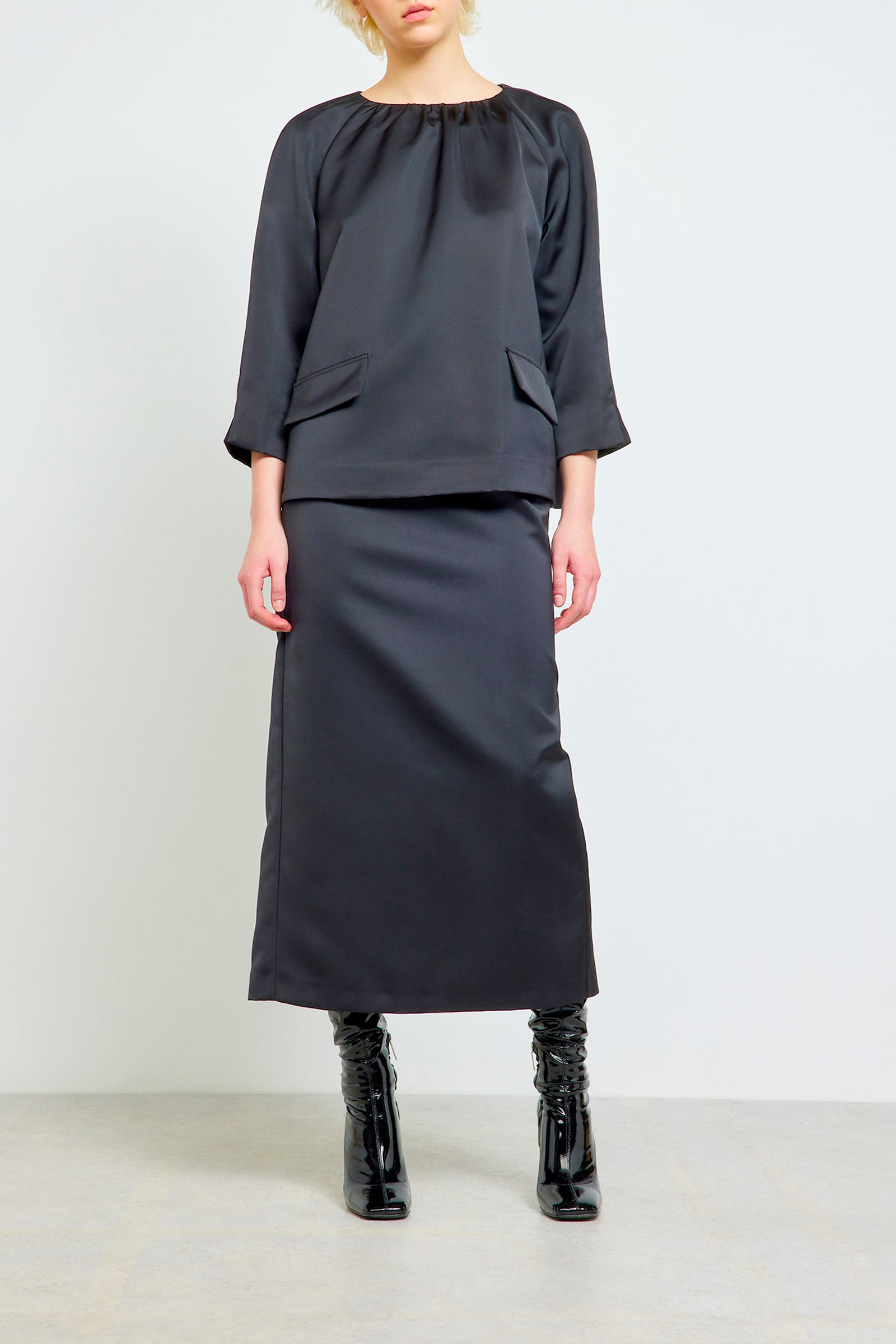 BLOUSE