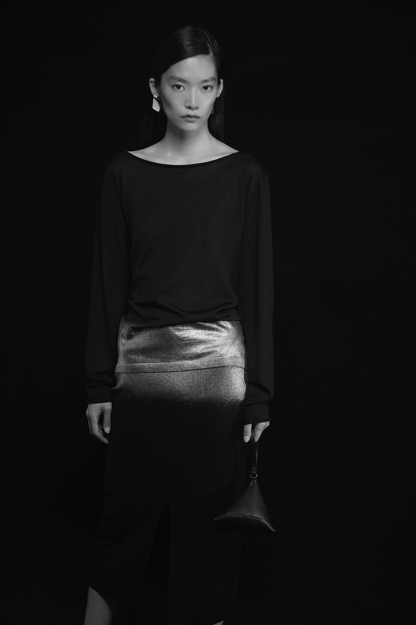 LAMINATED SKIRT