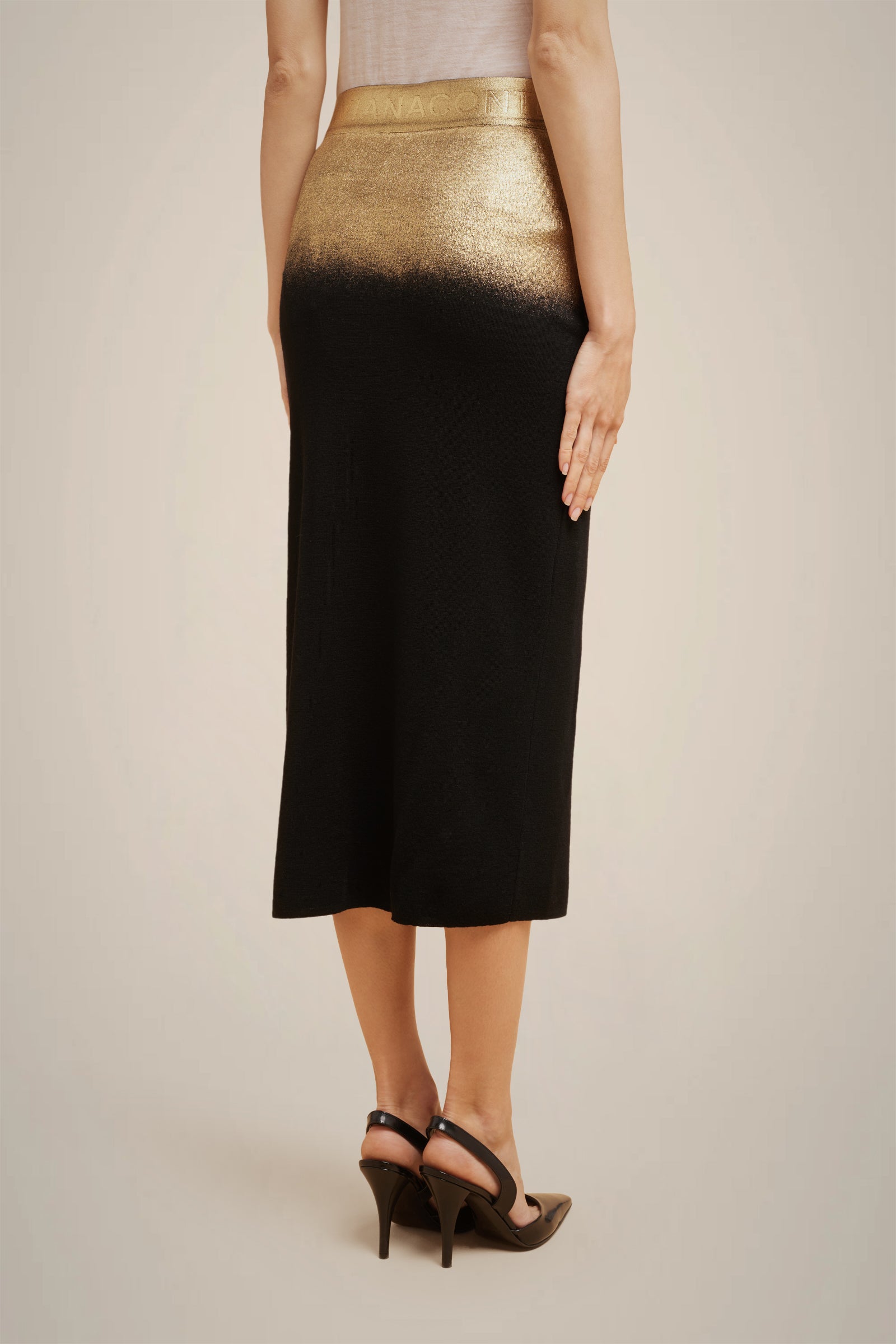 LAMINATED SKIRT