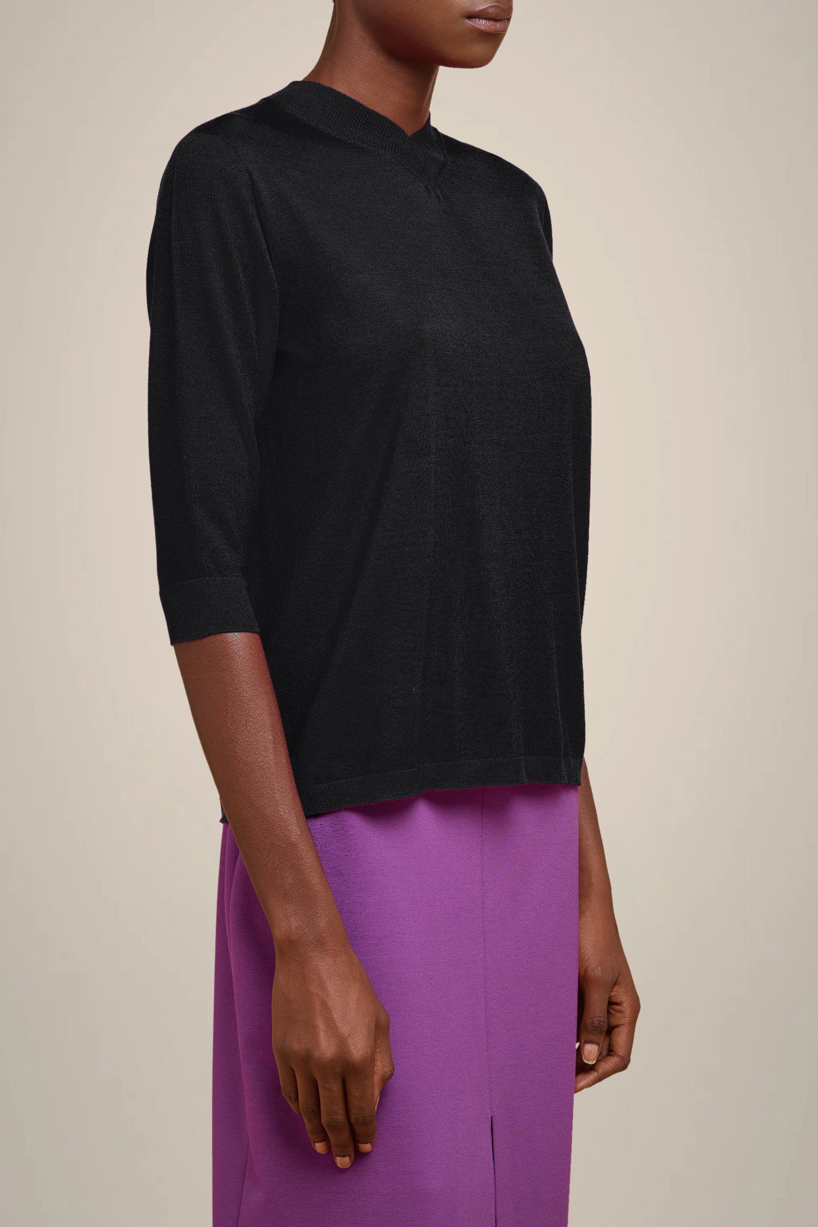 MAGLIA CON SCOLLO V