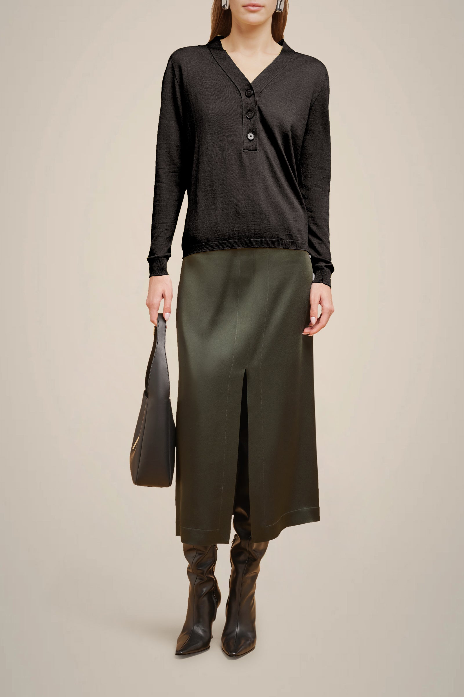 V-NECK SWEATER