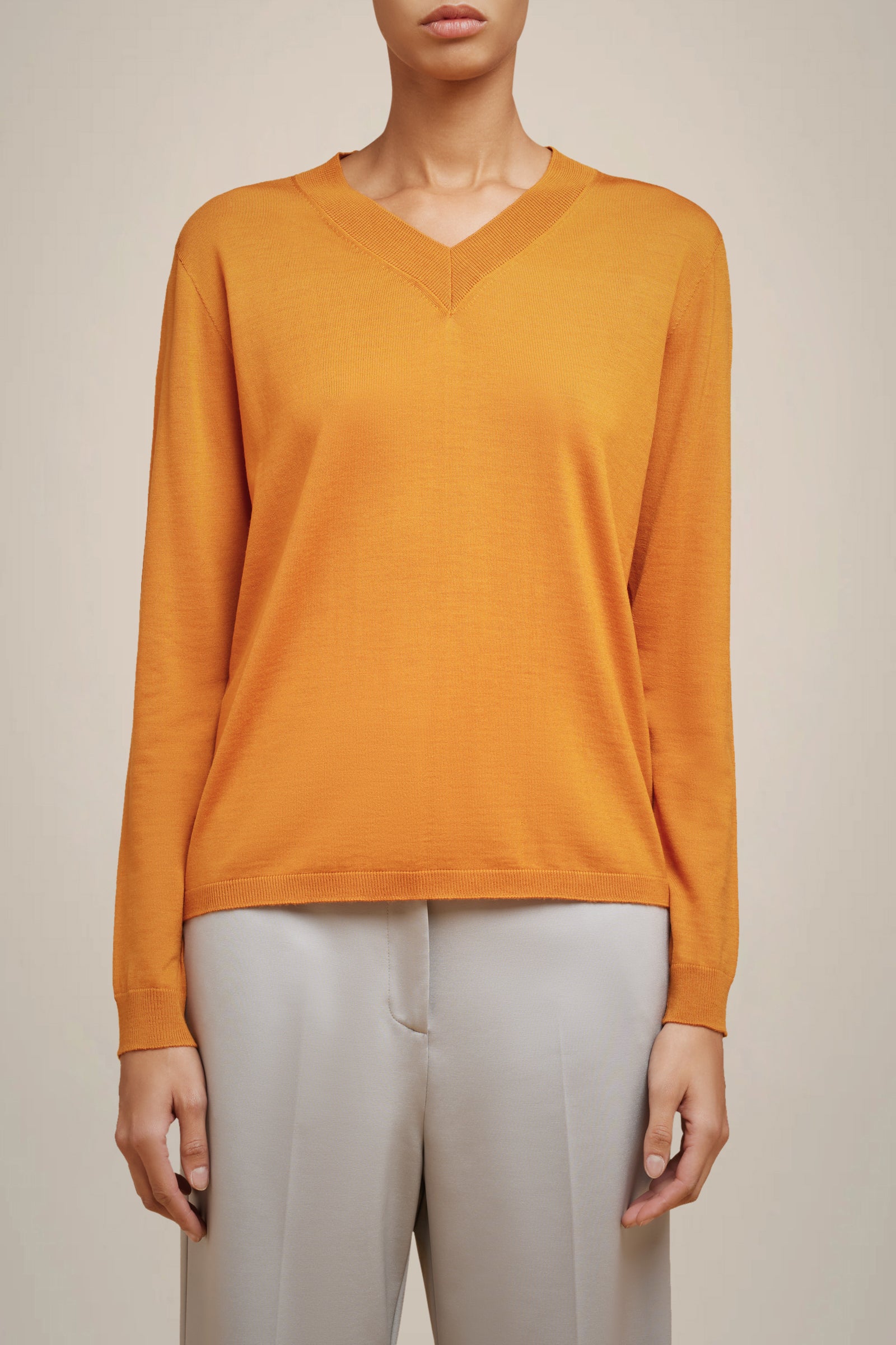 MAGLIA SCOLLO A V