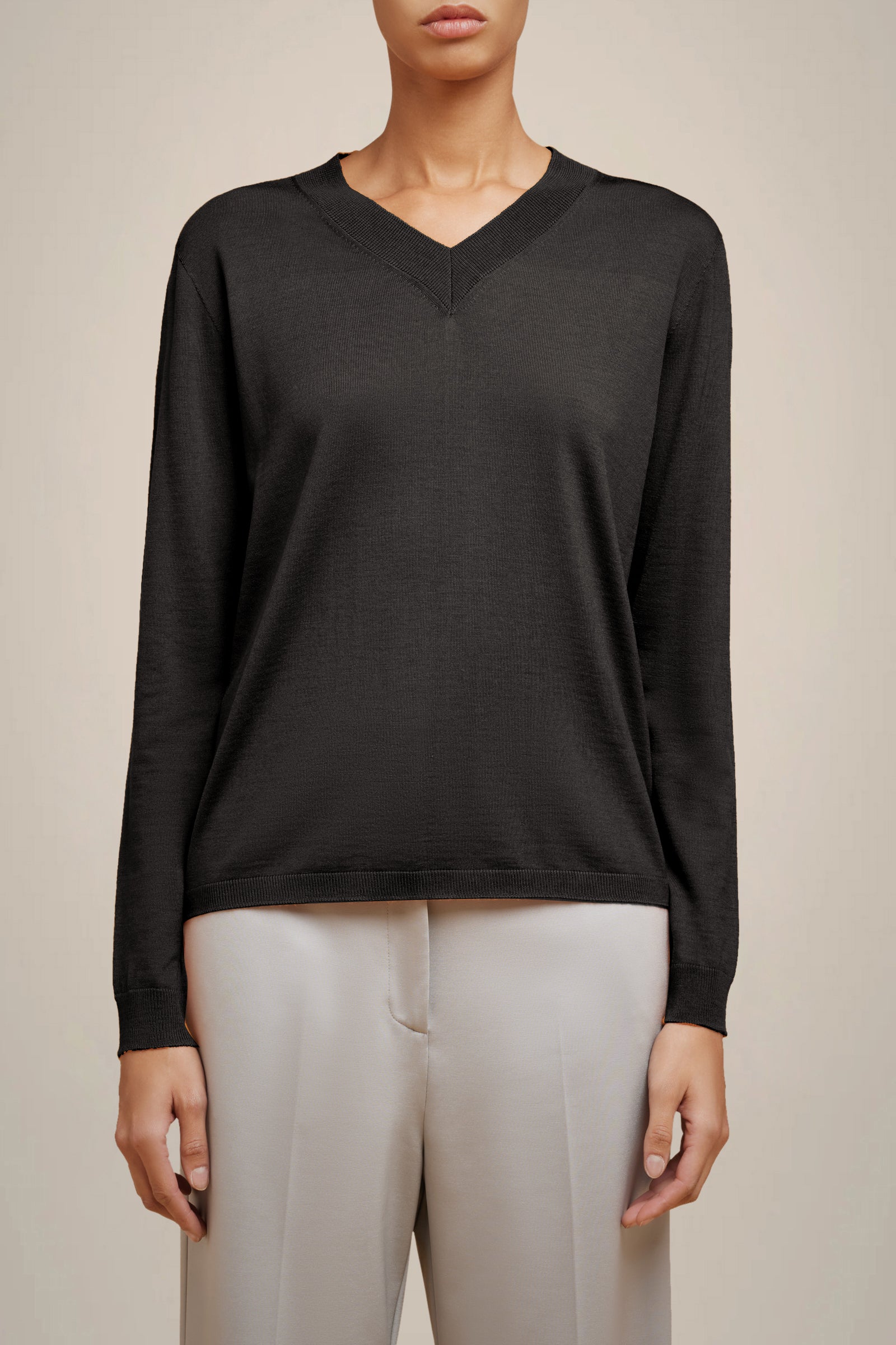 MAGLIA SCOLLO A V