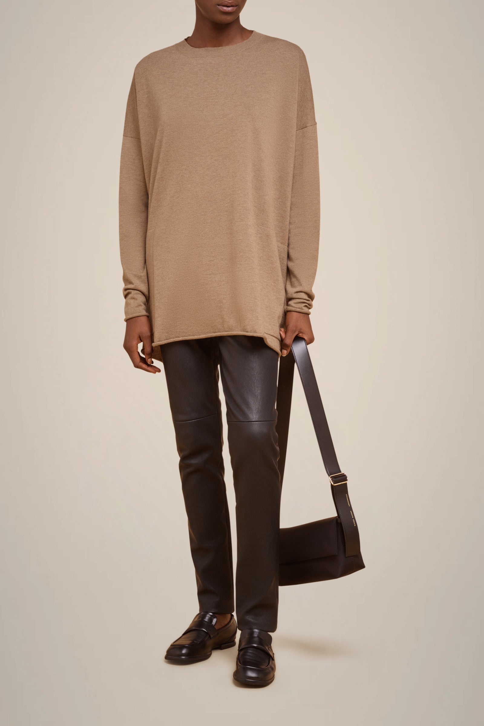 MAGLIA TASCHE A TOPPA