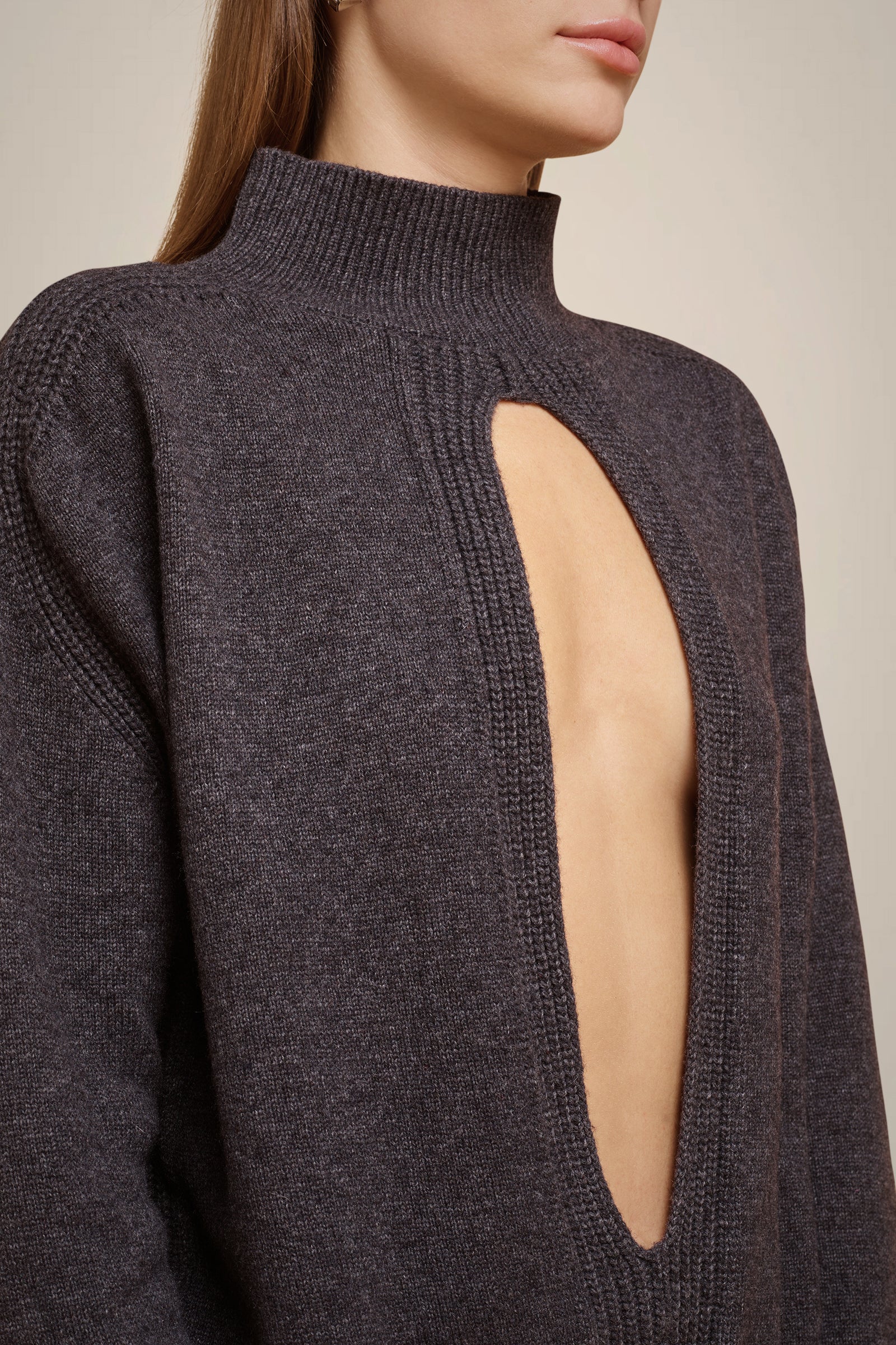 MAGLIA CUT-OUT