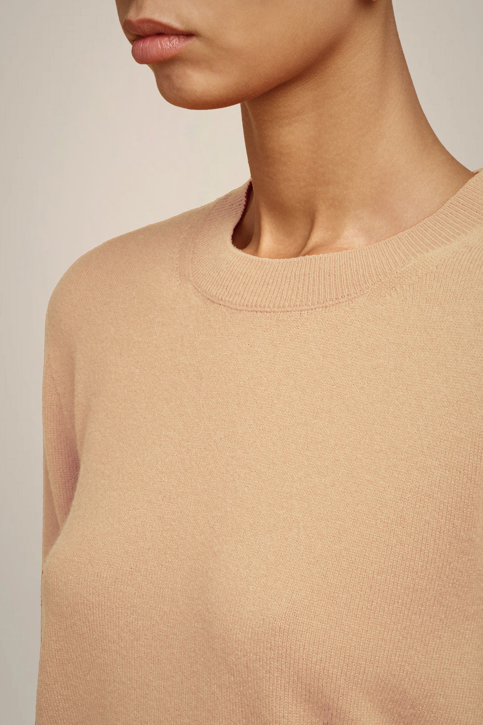 100% CASHMERE SWEATER