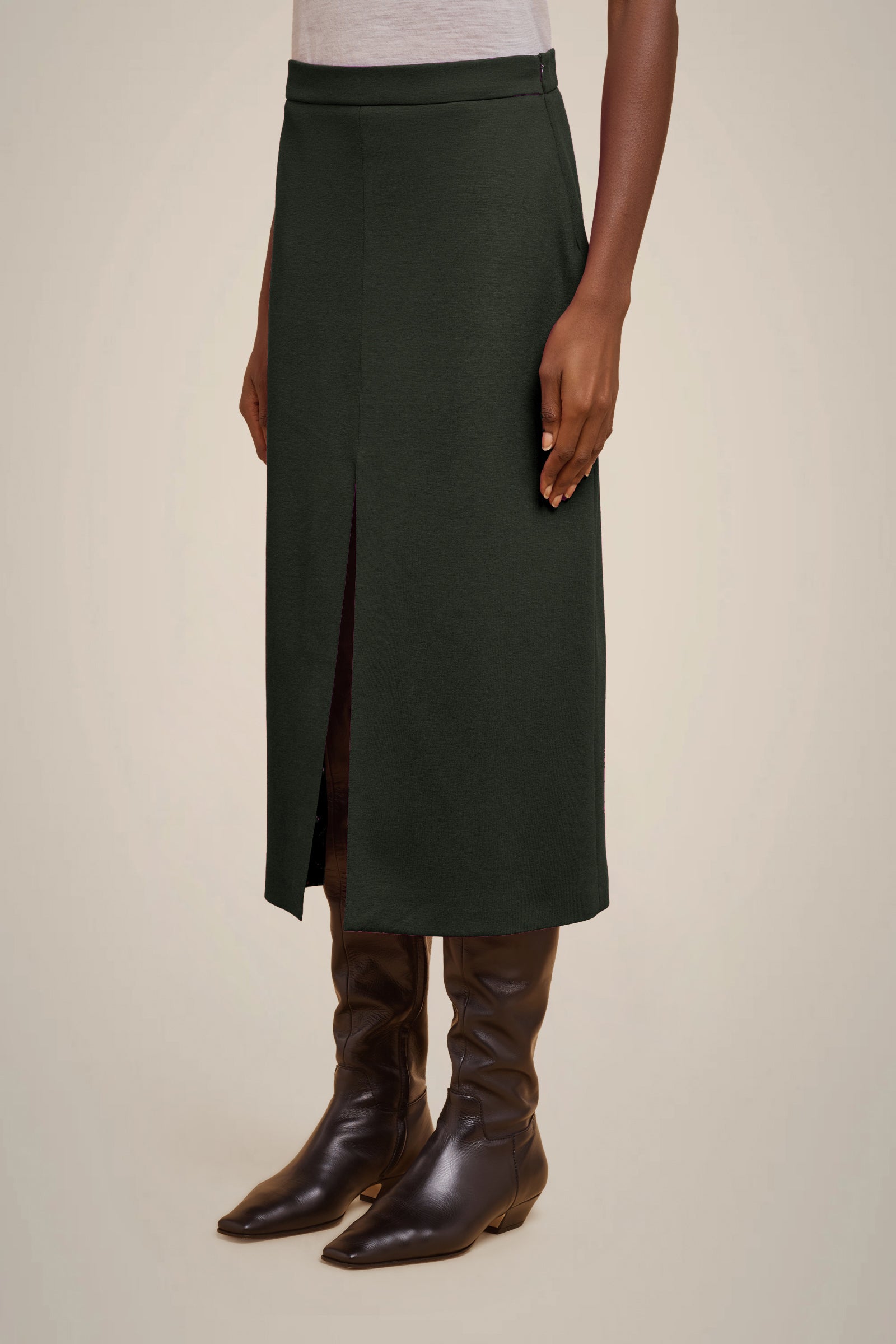 MILANO STITCH MIDI SKIRT