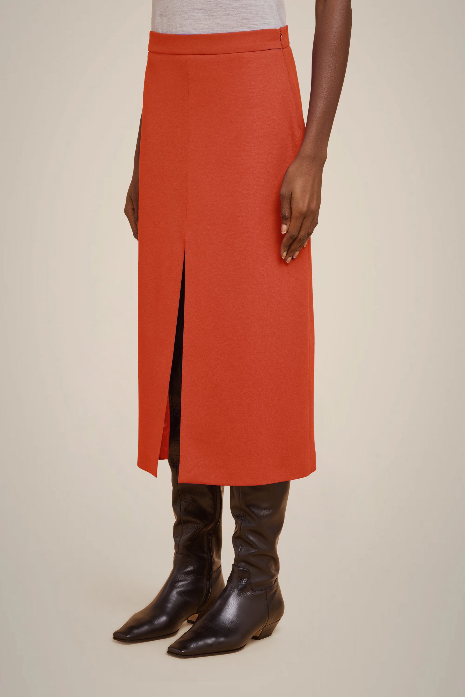 MILANO STITCH MIDI SKIRT
