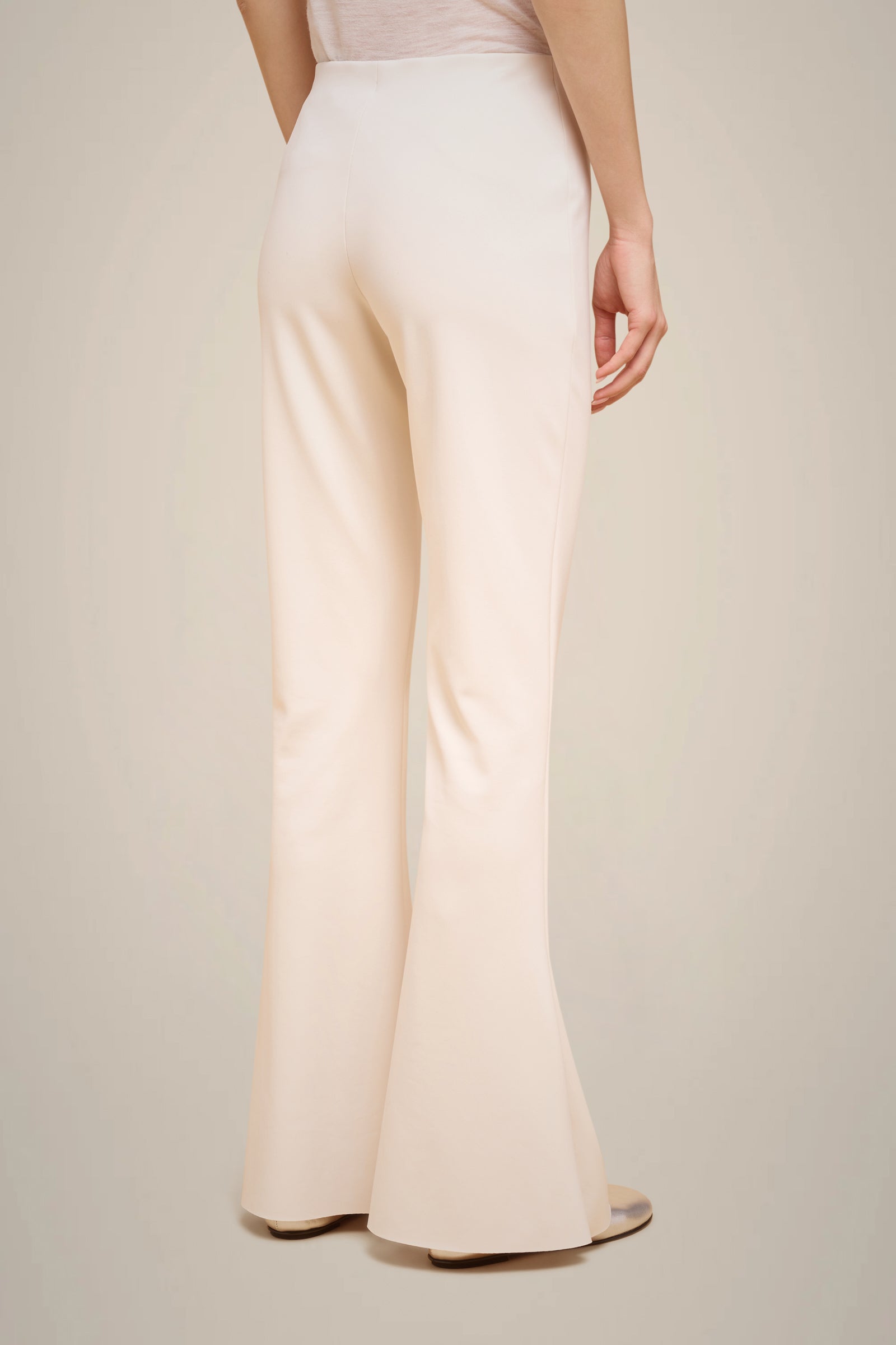 PANTALONE SVASATO IN TECNOSOFT