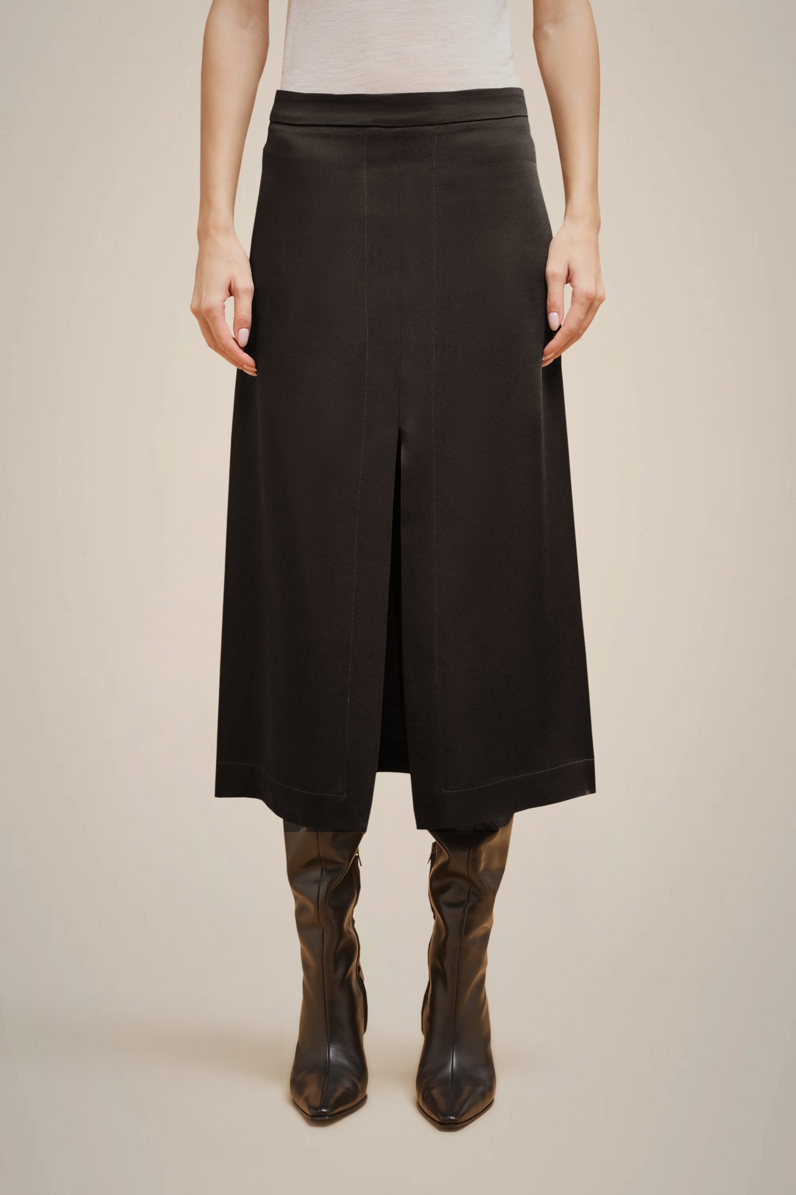 SLIT SKIRT