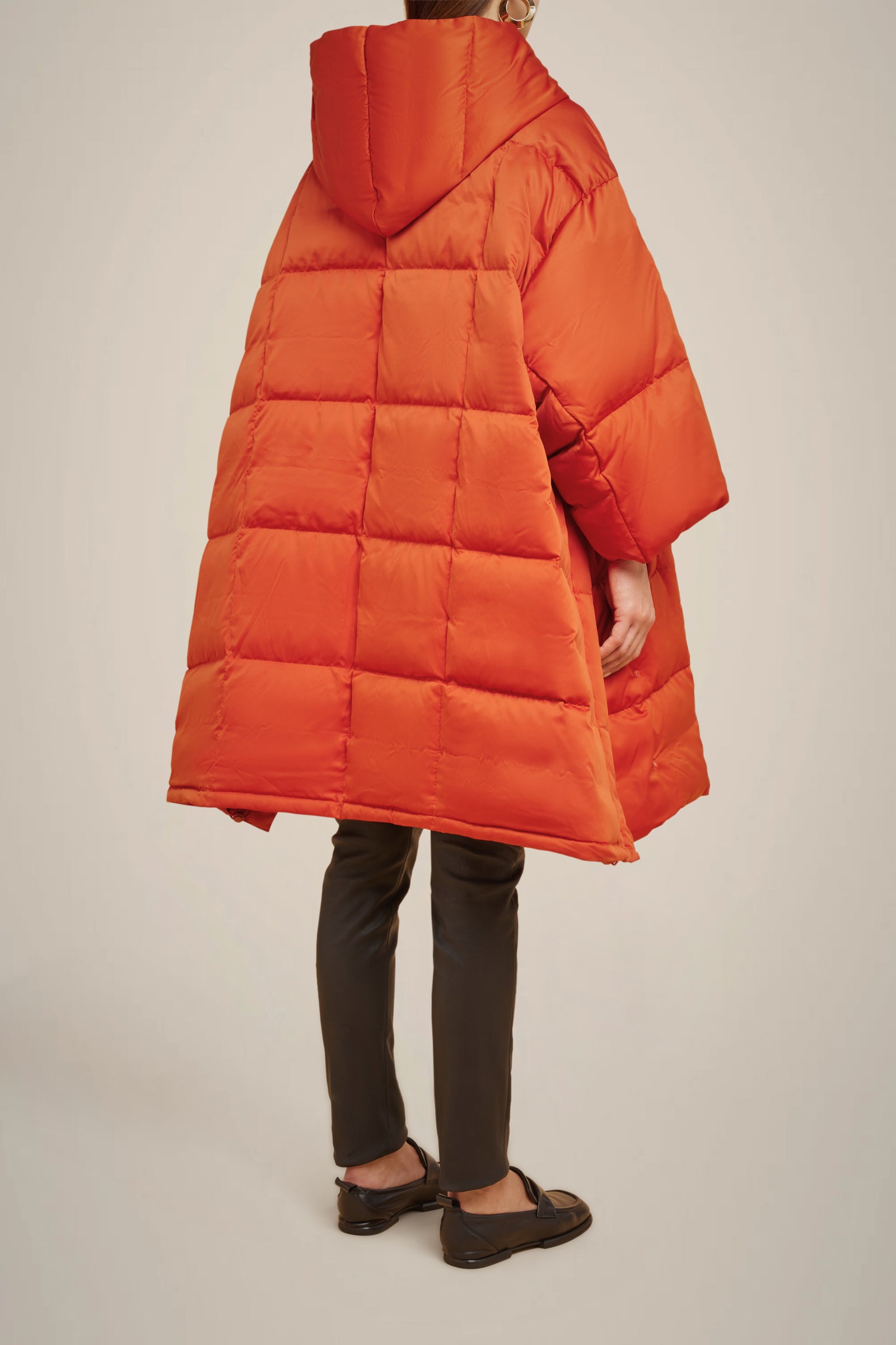 PADDED CAPE