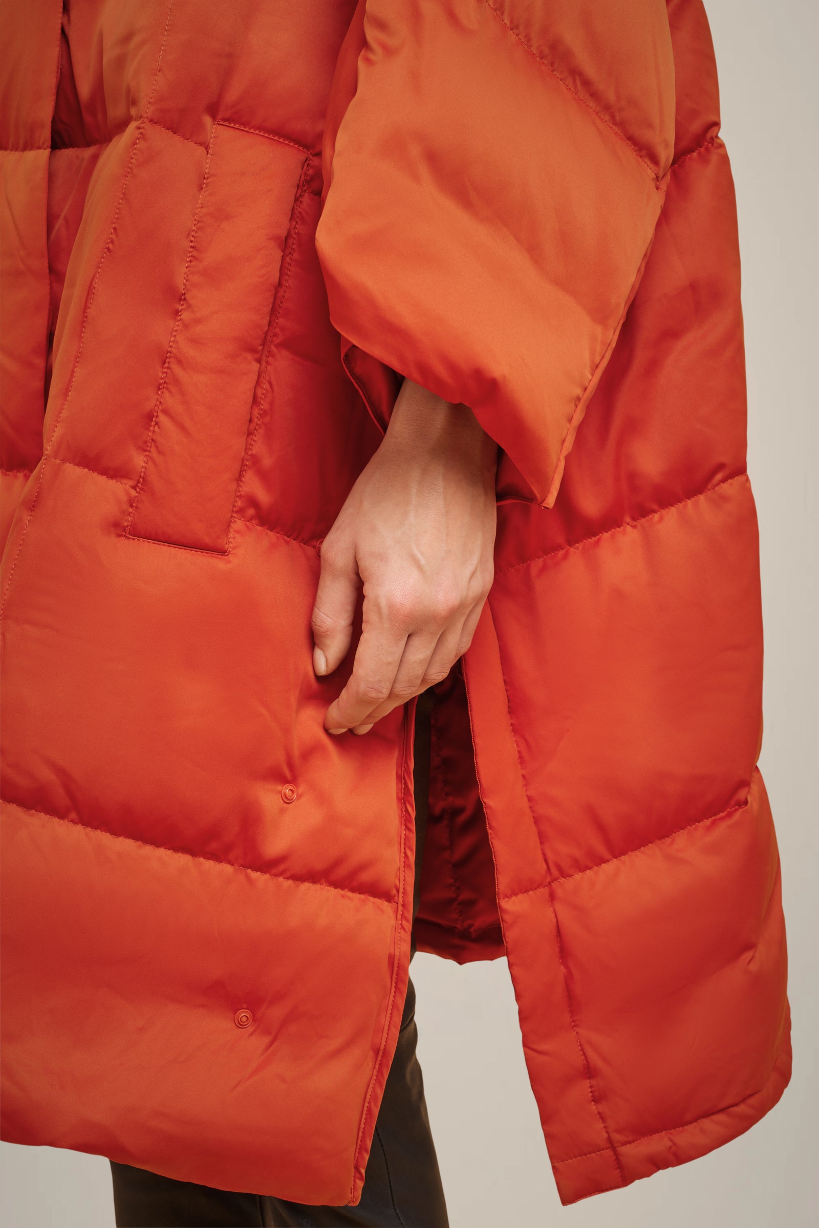 PADDED CAPE