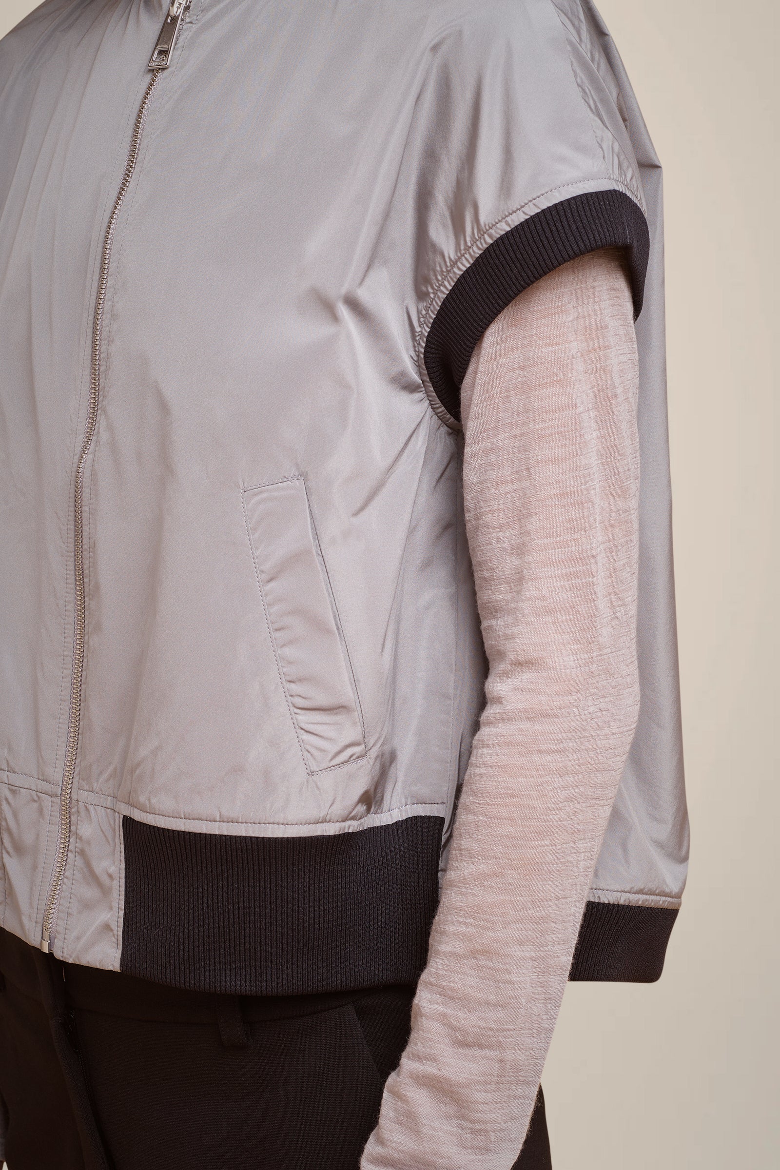 BOMBER SMANICATO IN TAFFETA'