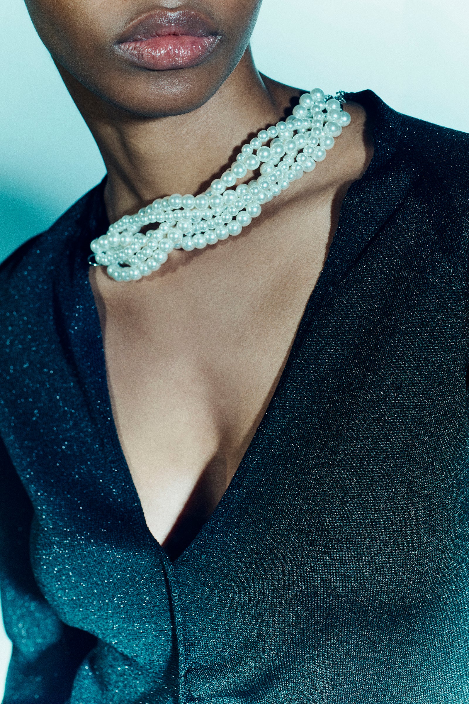 MAGLIA IN LUREX DETTAGLIO GIOIELLO