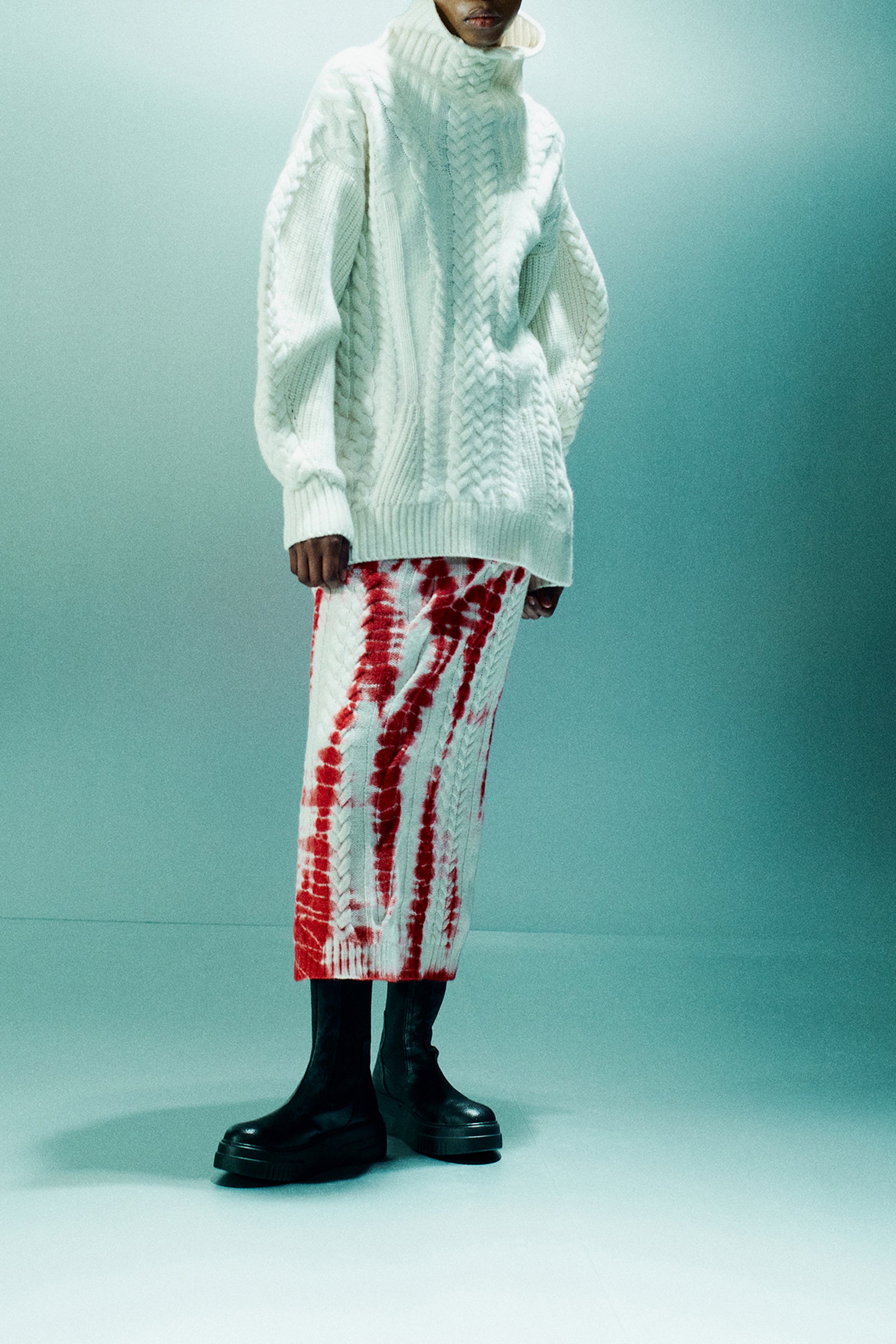 HIGH NECK SWEATER WITH CABLE-KNIT PATTERN