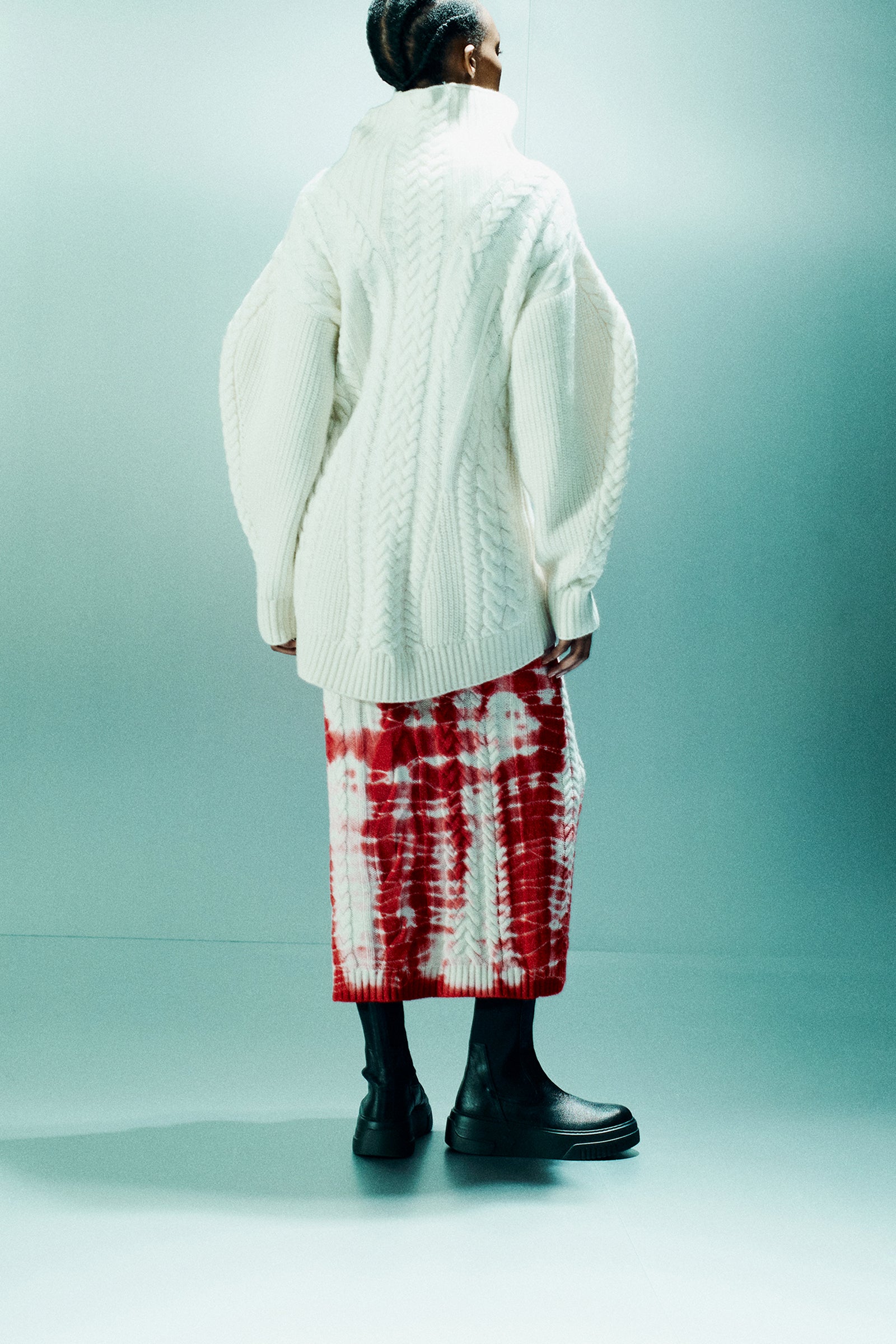 HIGH NECK SWEATER WITH CABLE-KNIT PATTERN