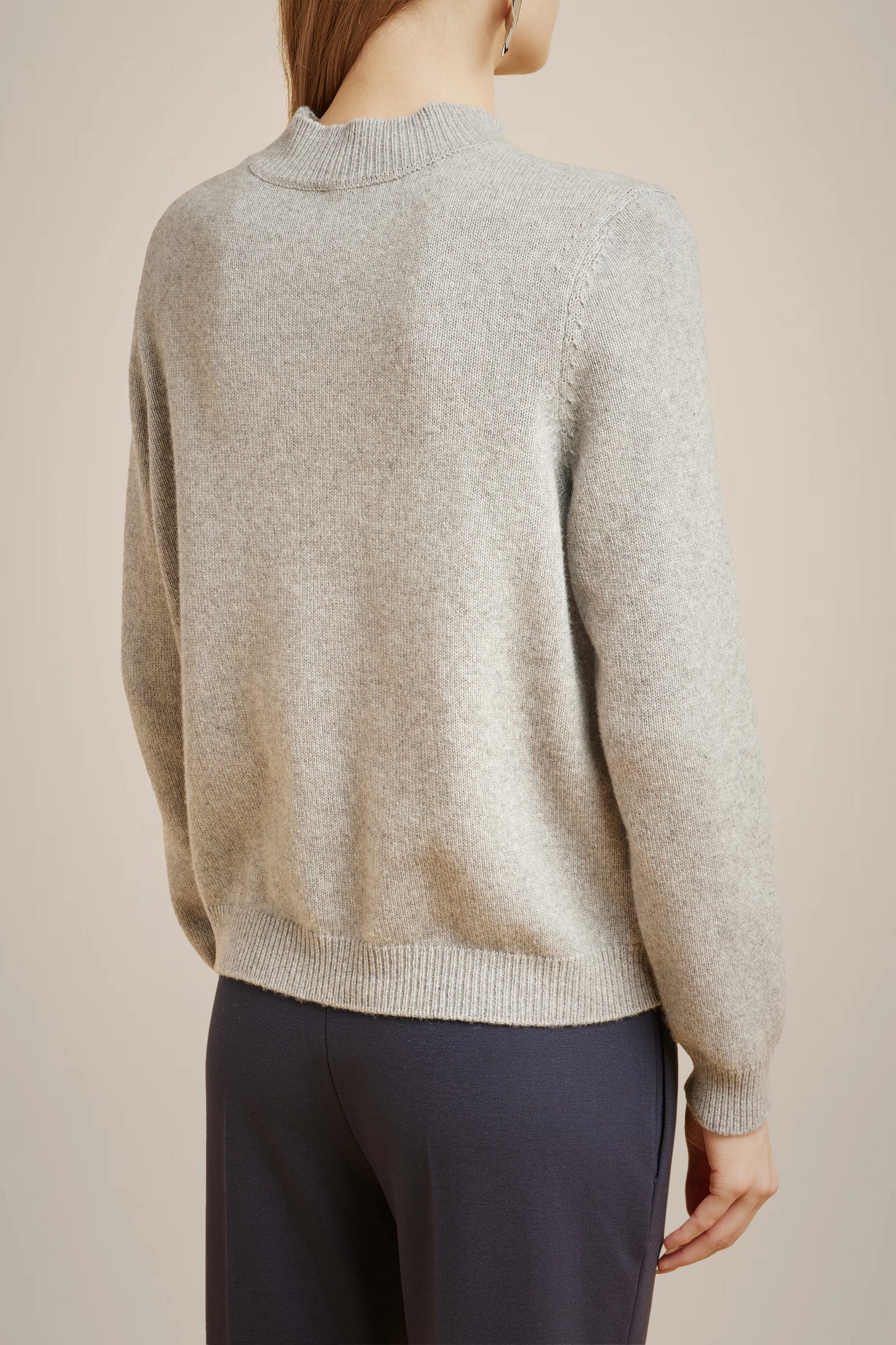 MAGLIA RICAMATA IN CASHMERE RICICLATO