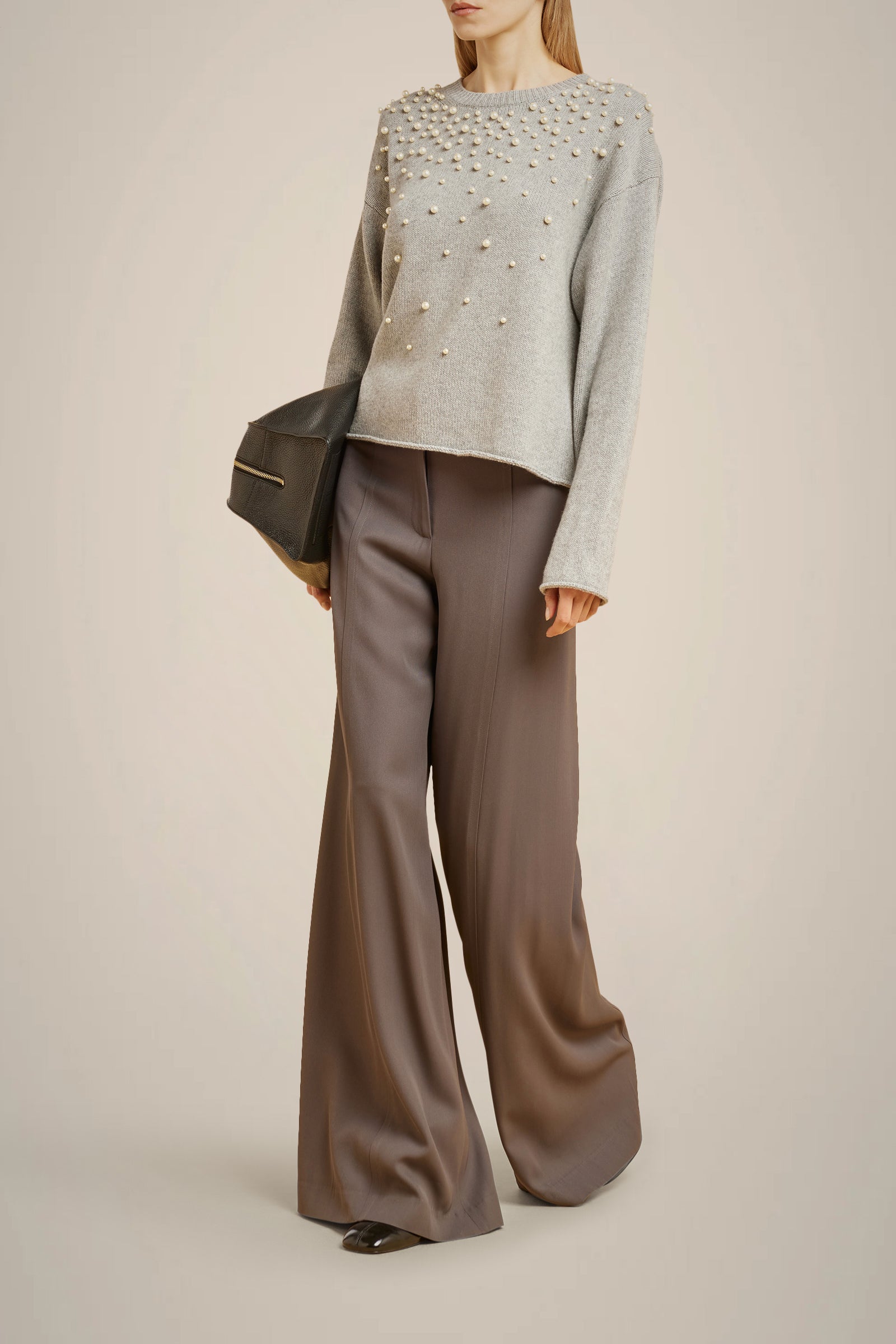 MAGLIA CON PERLE IN CASHMERE RICICLATO