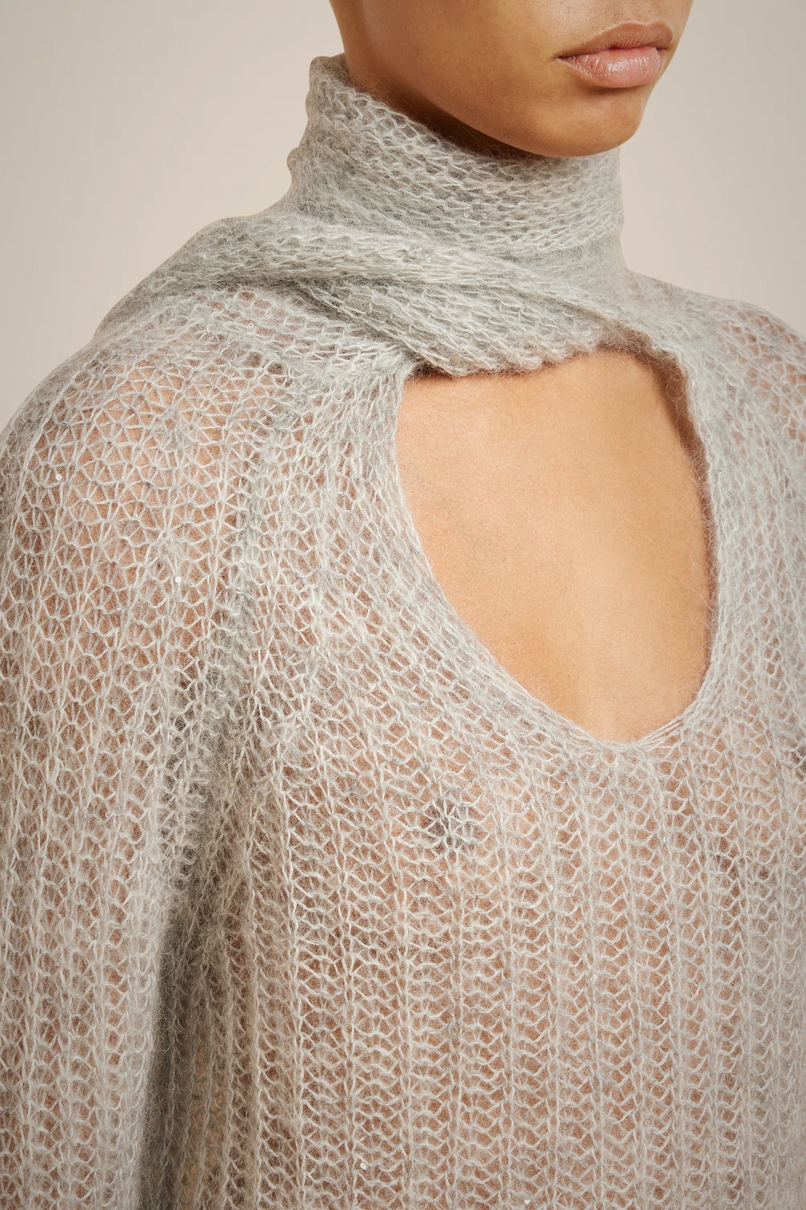 MOHAIR SEQUIN NECK SCARF SWEATER