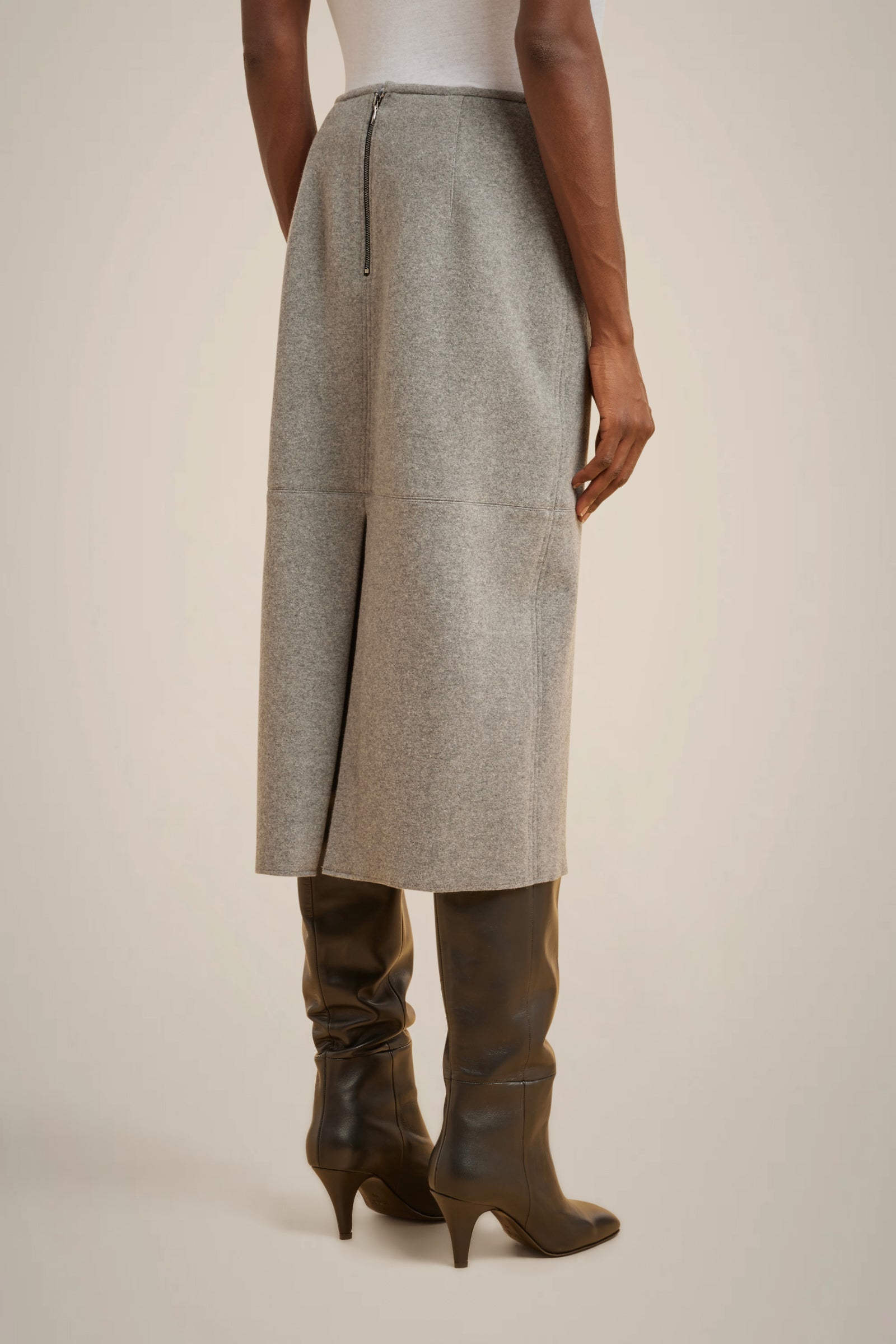 MIDI SKIRT WITH SLIT