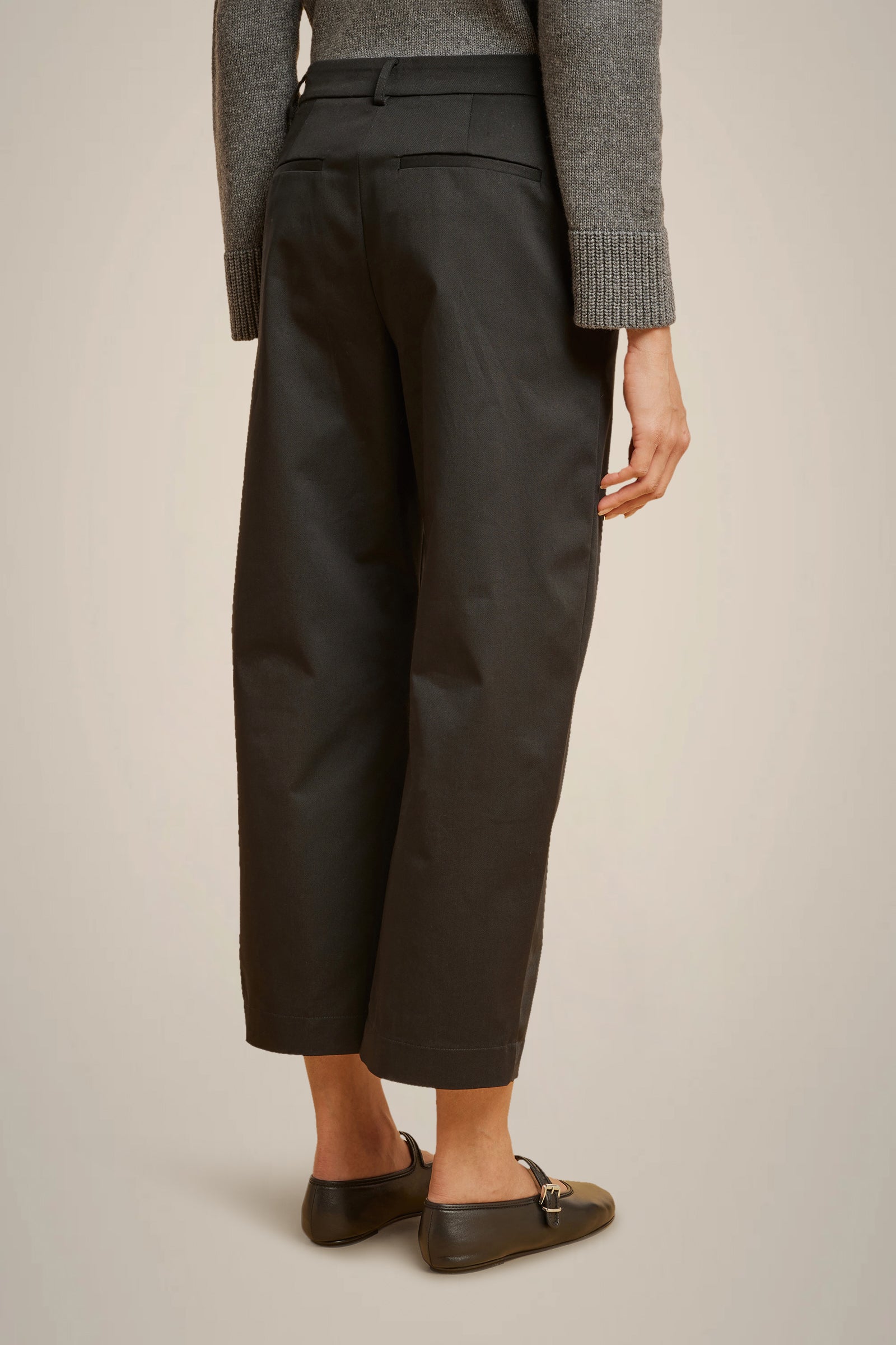 TAPERED TROUSERS