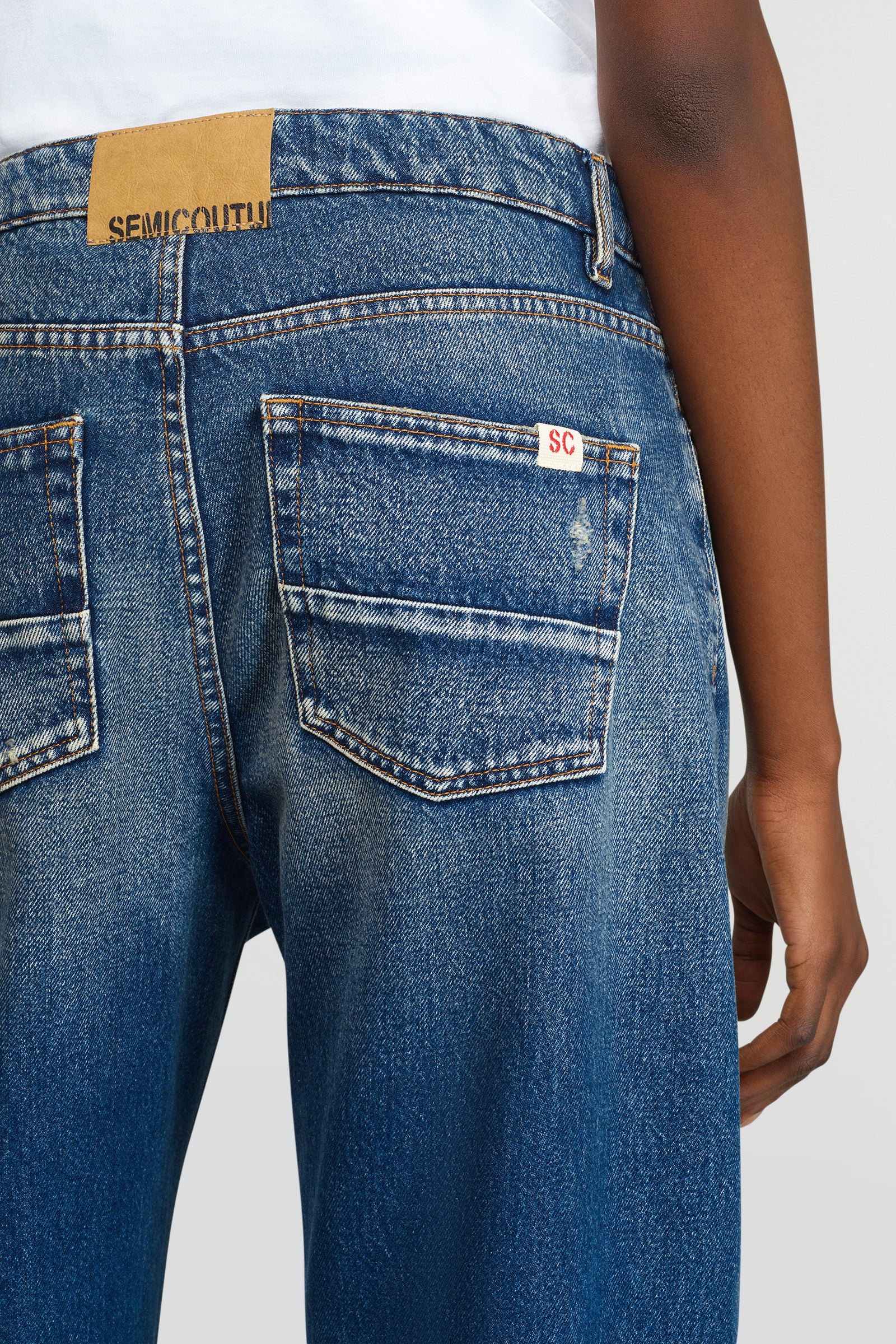 PANTALONE JENNIFER